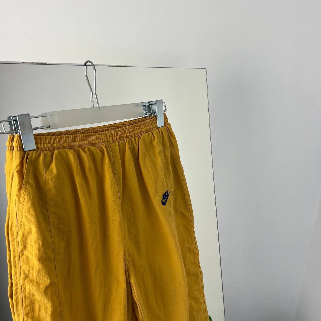 Vintage Y2k Nylon Nike Sweatpants Mini Swoosh Parachute Baggy Pants Size US 30 / EU 46 - 3 Thumbnail