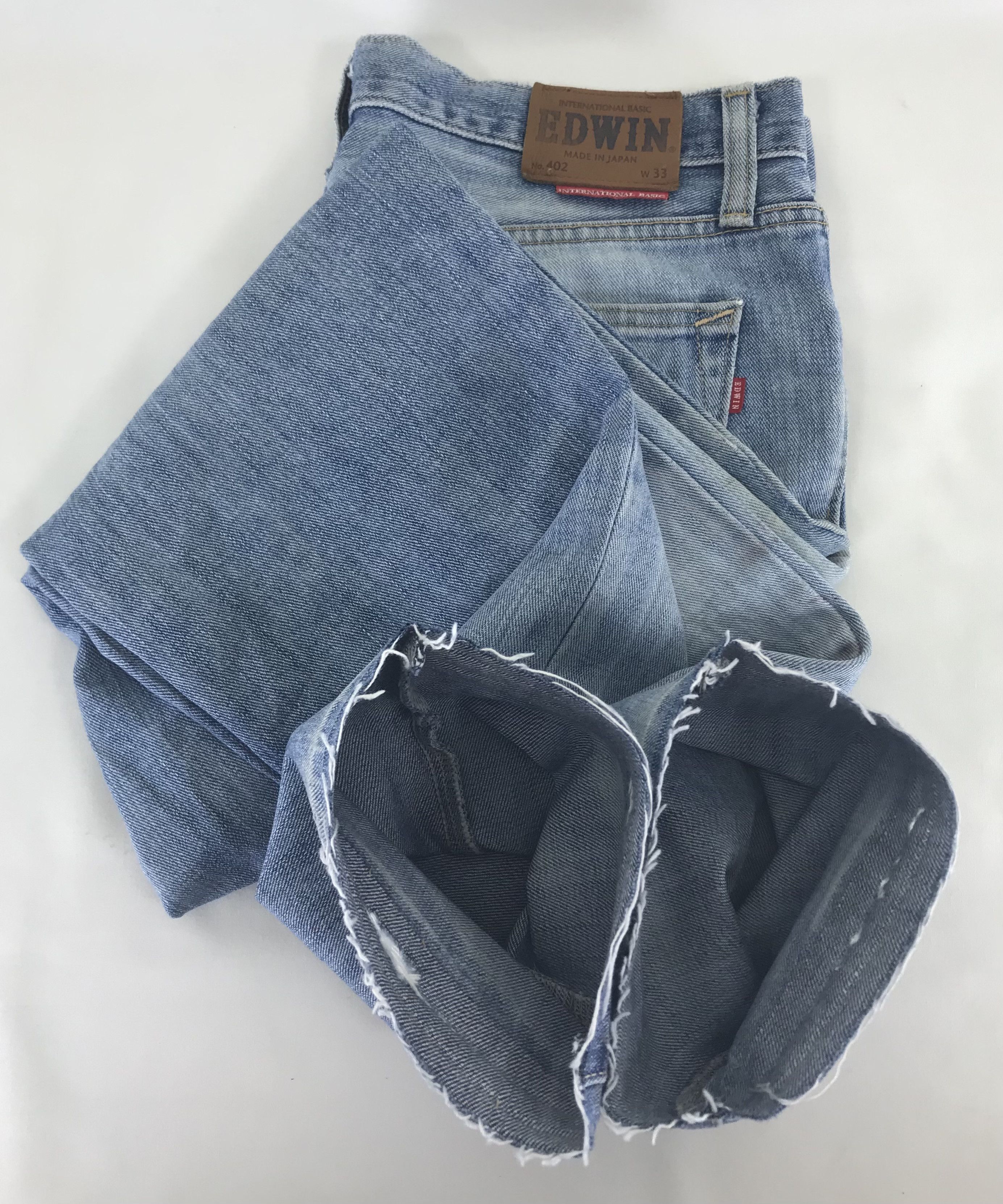 Edwin Vintage Edwin 402 Faded Blue Jeans Distressed Denim Size US 33 - 13 Thumbnail