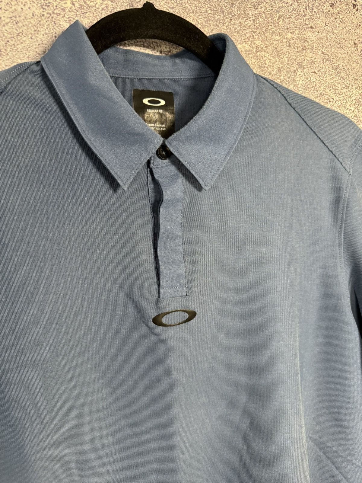 Oakley × Vintage Vintage Oakley Blue Center Logo Polis Streetwear S size Size US S / EU 44-46 / 1 - 7 Thumbnail