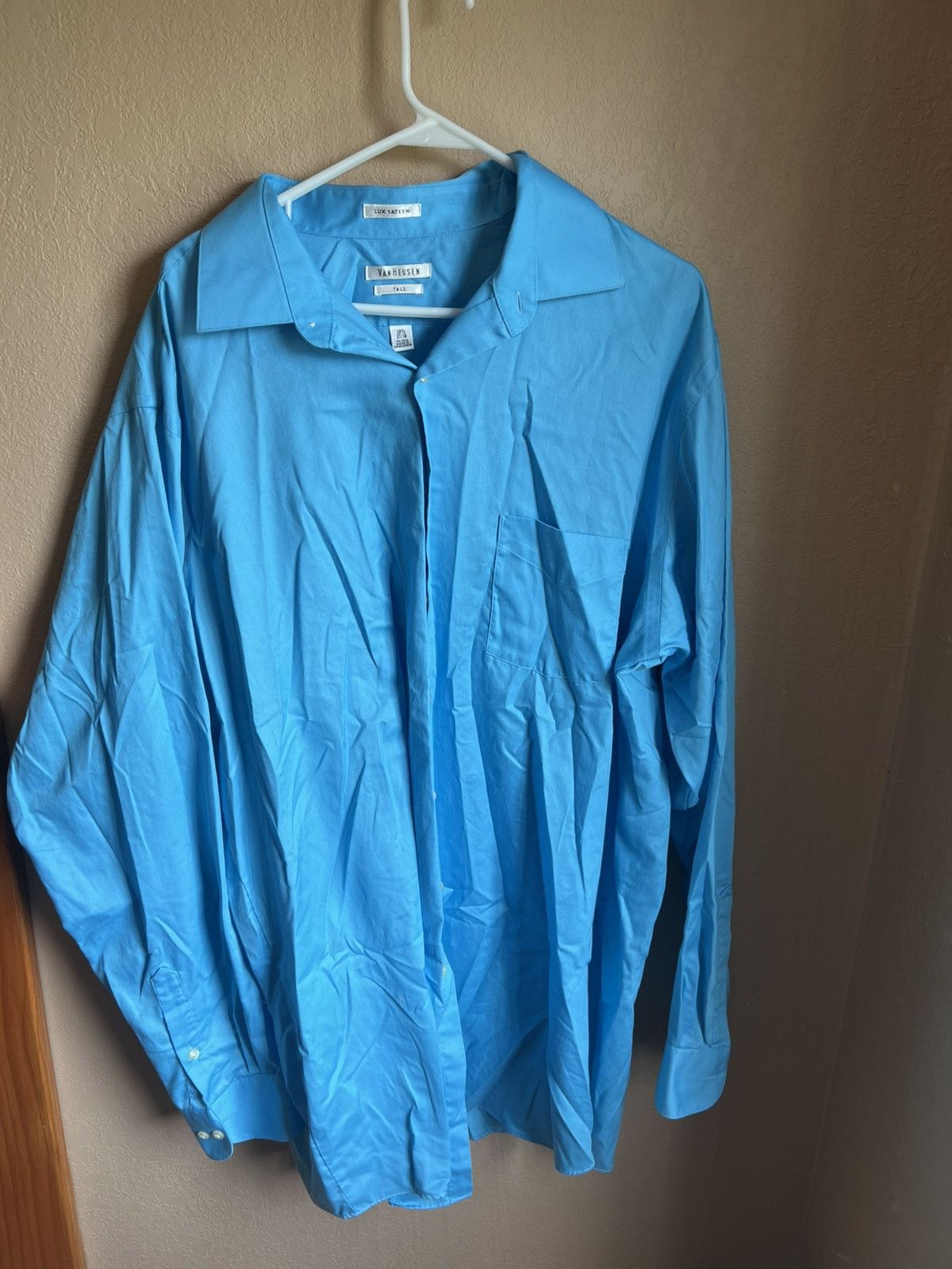 Van Heusen Van Heusen Light Blue Long Sleeve Button Down - Tall Size US L / EU 52-54 / 3 - 1 Thumbnail