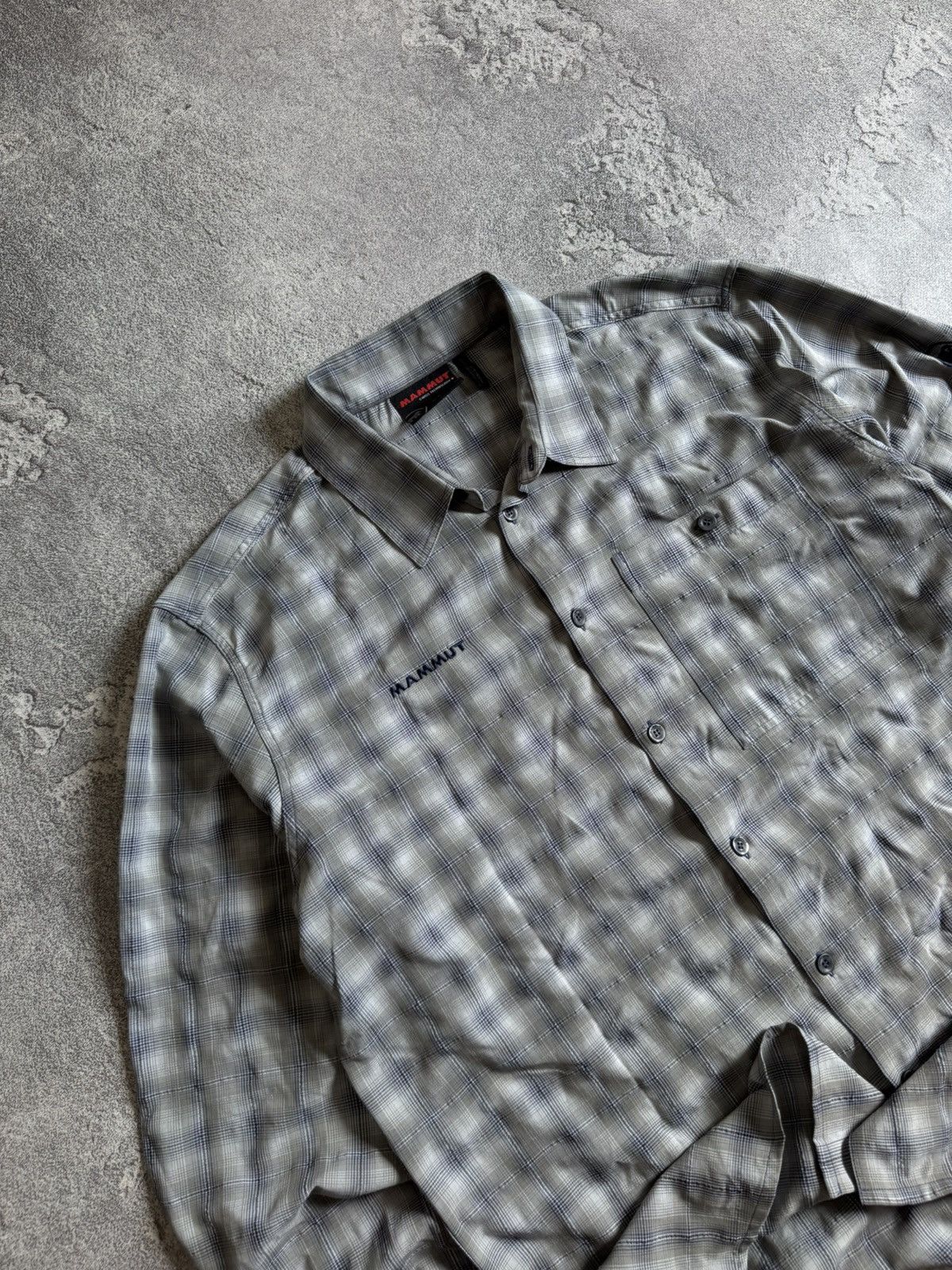 Mammut Mammut L Chekered shirt button up long sleeve outdoor Size US L / EU 52-54 / 3 - 2 Thumbnail