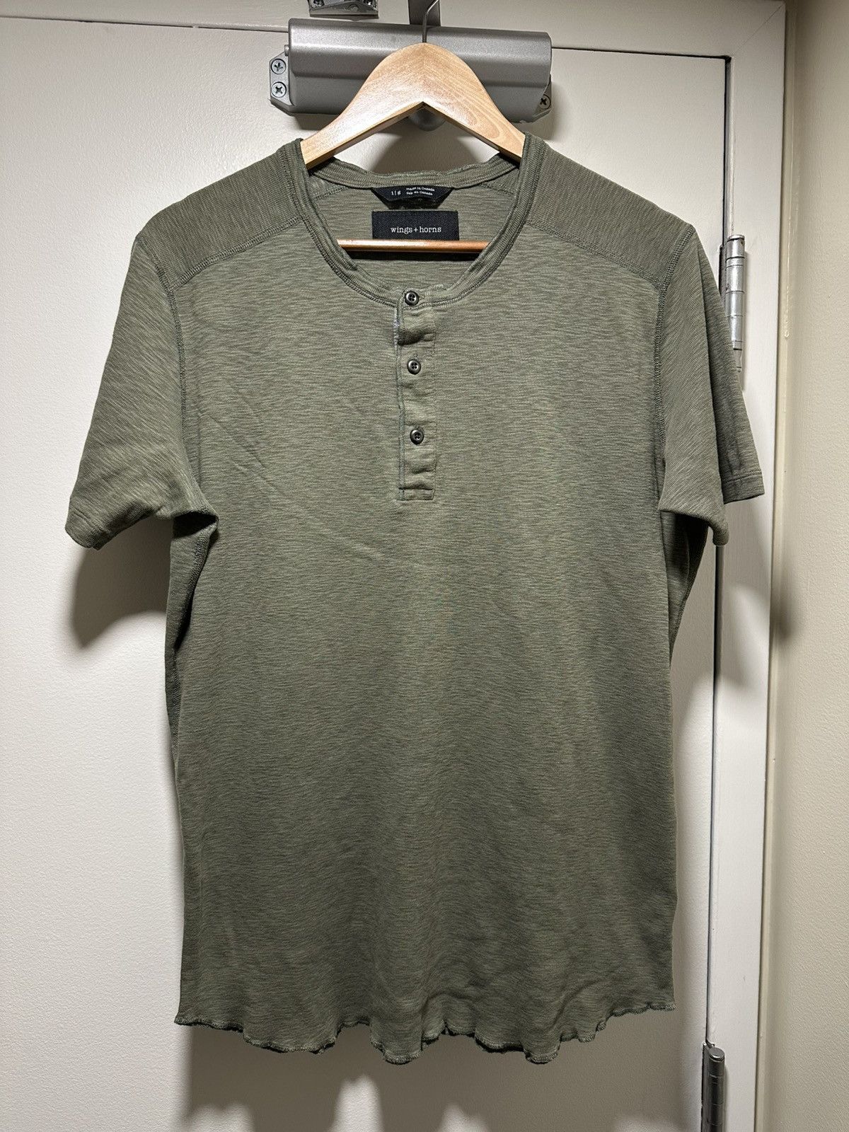 Wings + Horns Wings + Horns 1x1 Slub Short Sleeve Henley Size US L / EU 52-54 / 3 - 1 Thumbnail