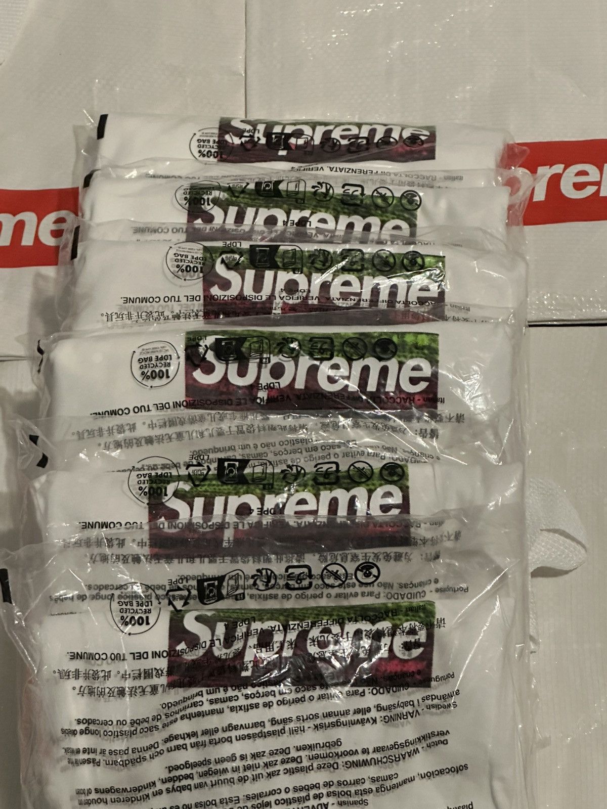 Supreme IN HAND Supreme Los Angeles Bogo Size US XL / EU 56 / 4 - 2 Thumbnail