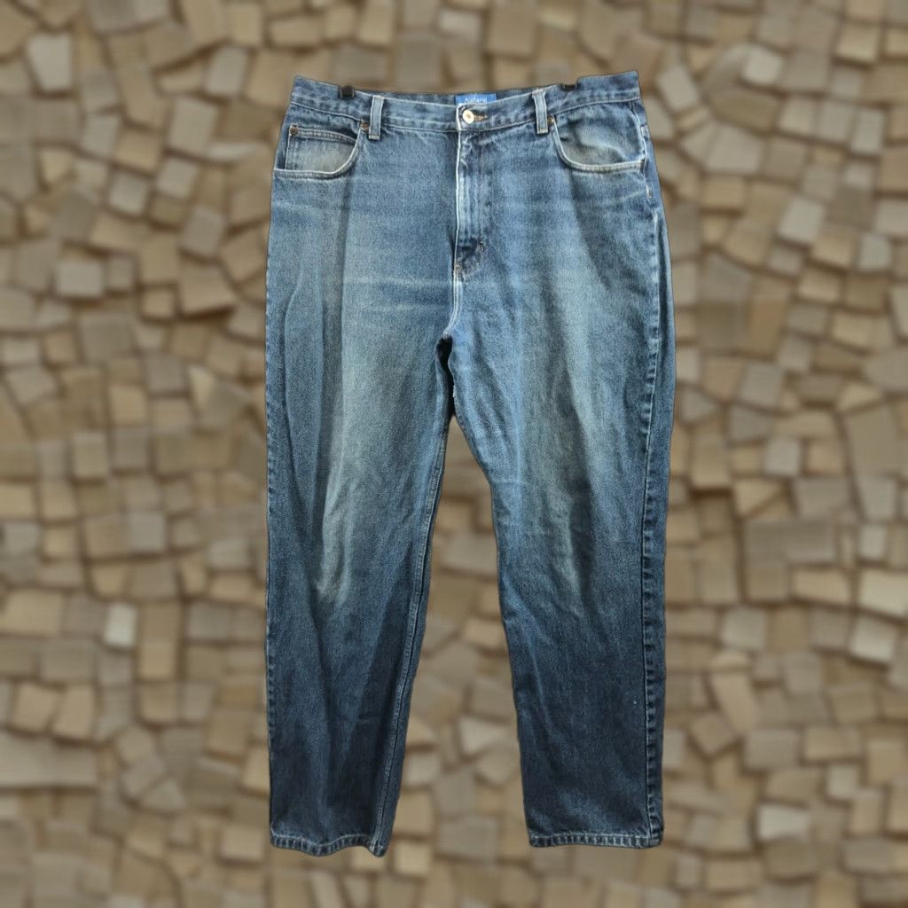 Vintage Natural Reflections Jeans Womens Regular Tapered Blue 18 Medium Wash Pocket 5-Pocket Denim Cotton Zip Button Belt Loops Inseam 31 High Rise Jeans Size 40" / US 18 - 1 Thumbnail
