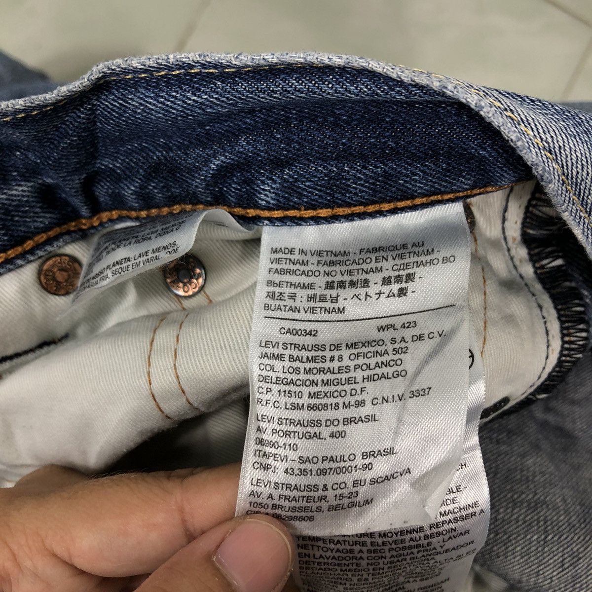 Levi's 🔥VINTAGE LEVI’S STRAIGHT CUT DISTRESSED DENIM JEANS Size US 30 / EU 46 - 17 Thumbnail