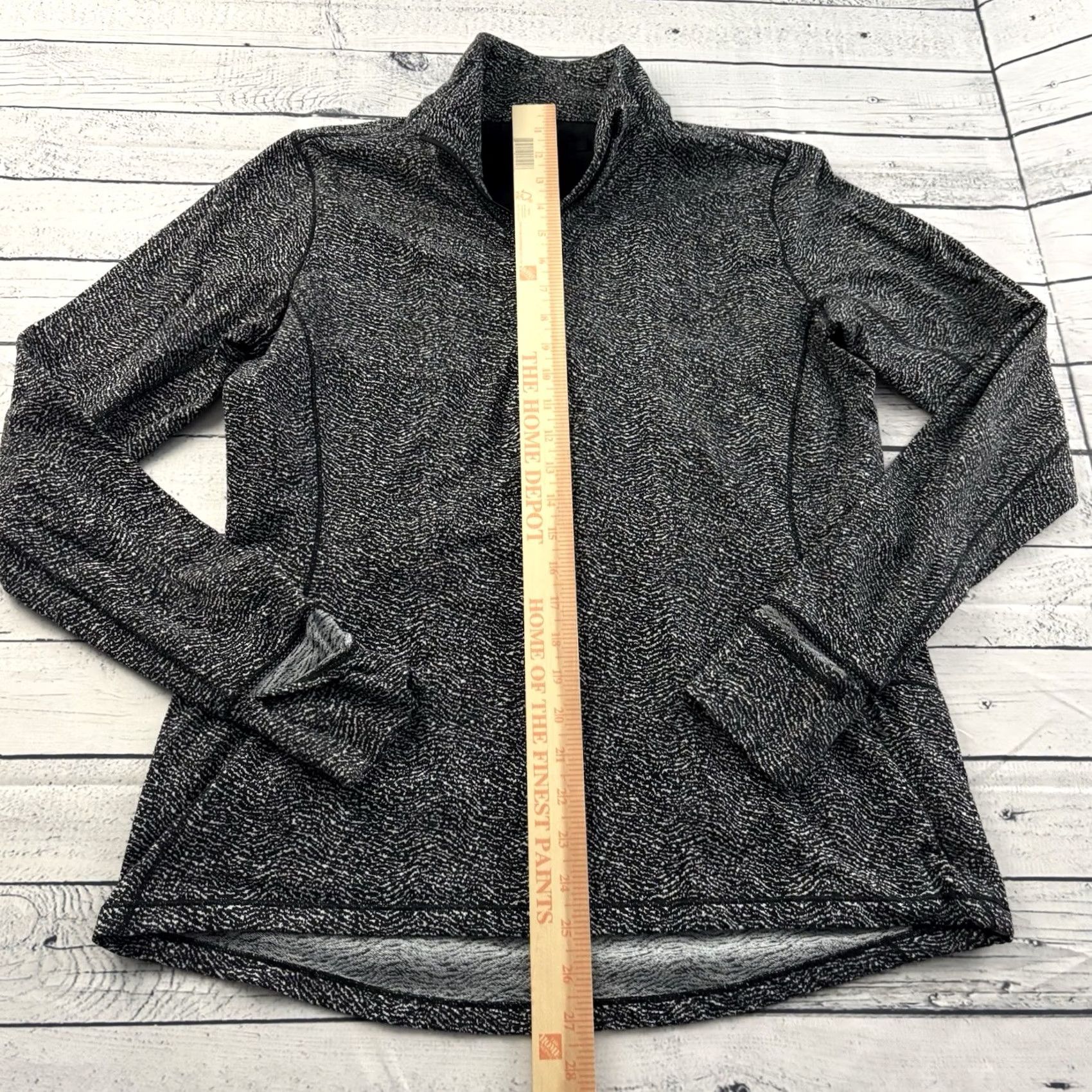 Lululemon Lululemon It's Rulu Classic-Fit Half Zip Pullover Athletic Jacket Women's 8 Gray 90s? No - limit to original words only. Size M / US 6-8 / IT 42-44 - 2 Thumbnail