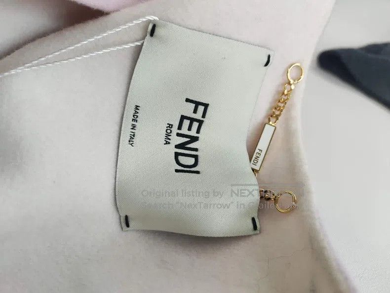 Fendi Fendi Cherry blossom pink fur collar cashmere coat Size XXS / US 00 / IT 34 - 3 Thumbnail