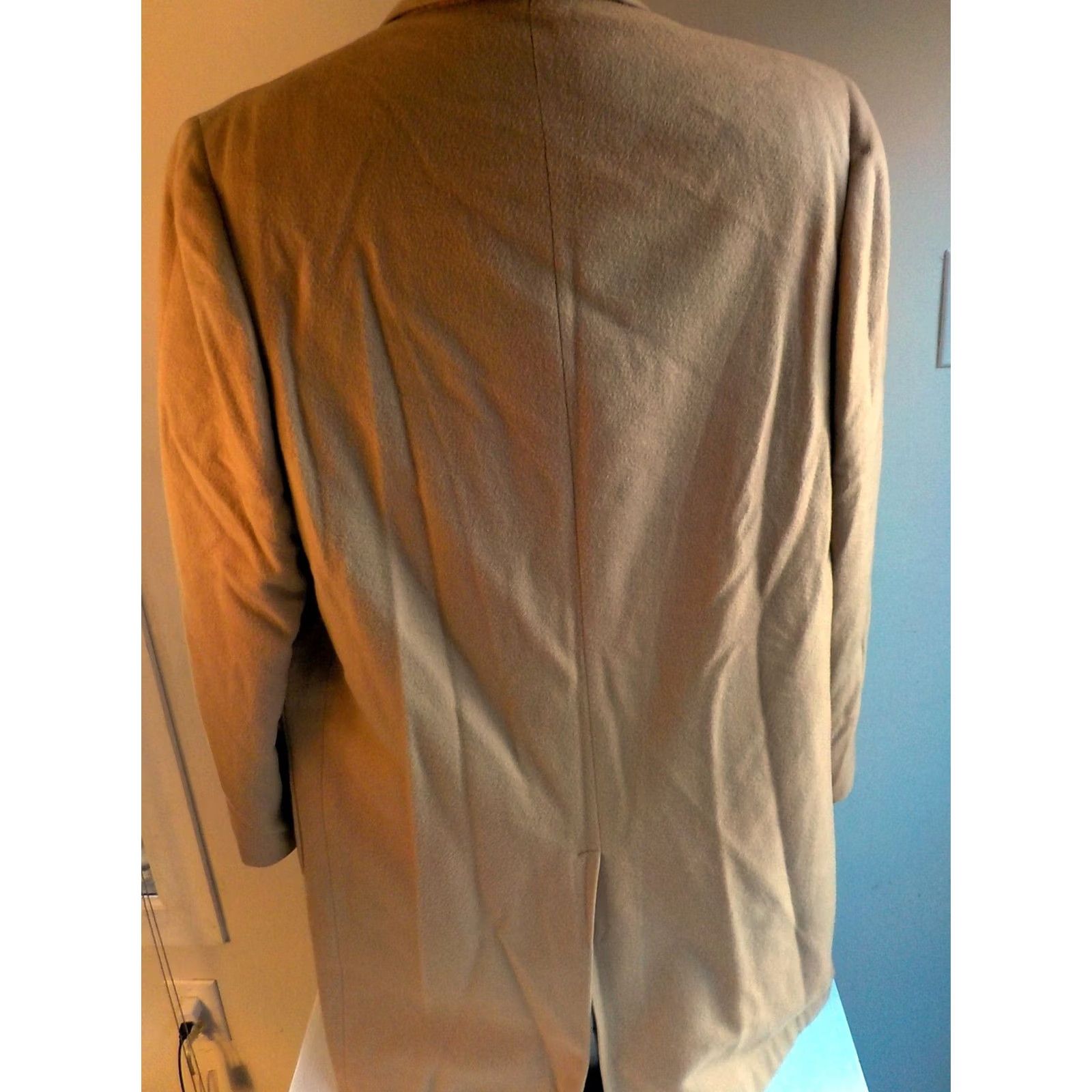 Vintage VINTAGE Arthur Leonard Single Breasted Coat Beig​e Cashmere 40L Men Overcoat Shirt Category Coat Mens Size US XXS / EU 40 - 5 Thumbnail