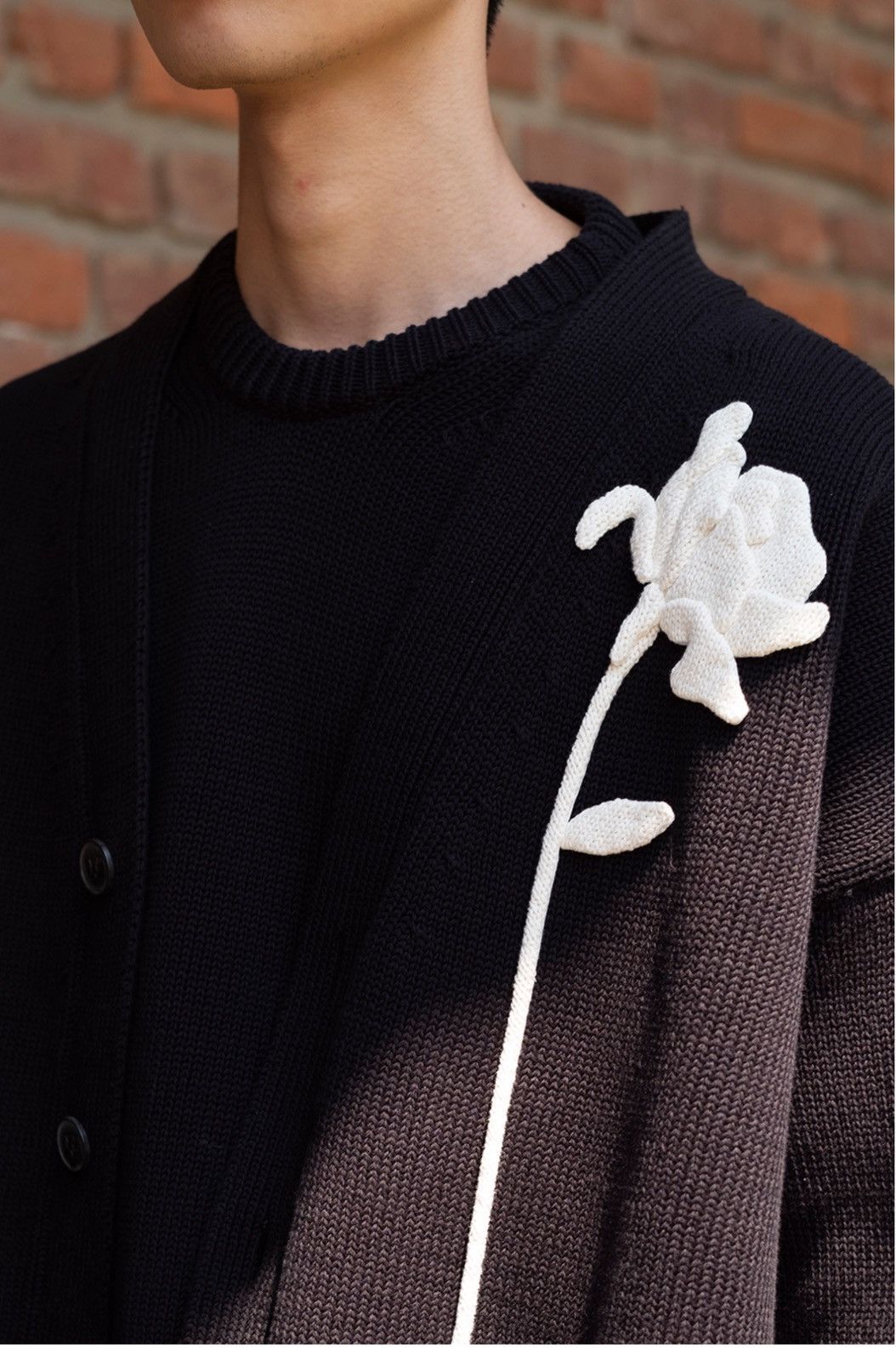 Valentino flower embroidery knit cardigan size S Size US S / EU 44-46 / 1 - 3 Thumbnail
