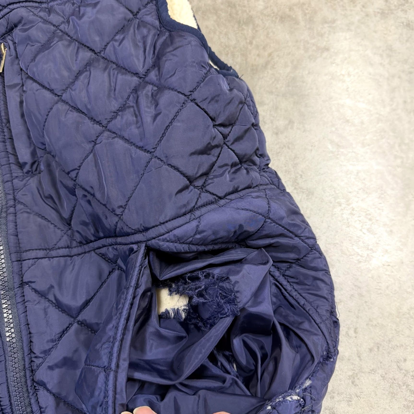 Southern Proper Southern Proper Vest Mens Medium Navy Blue Fleece Reversible Quilted Insulated Size US M / EU 48-50 / 2 - 2 Thumbnail