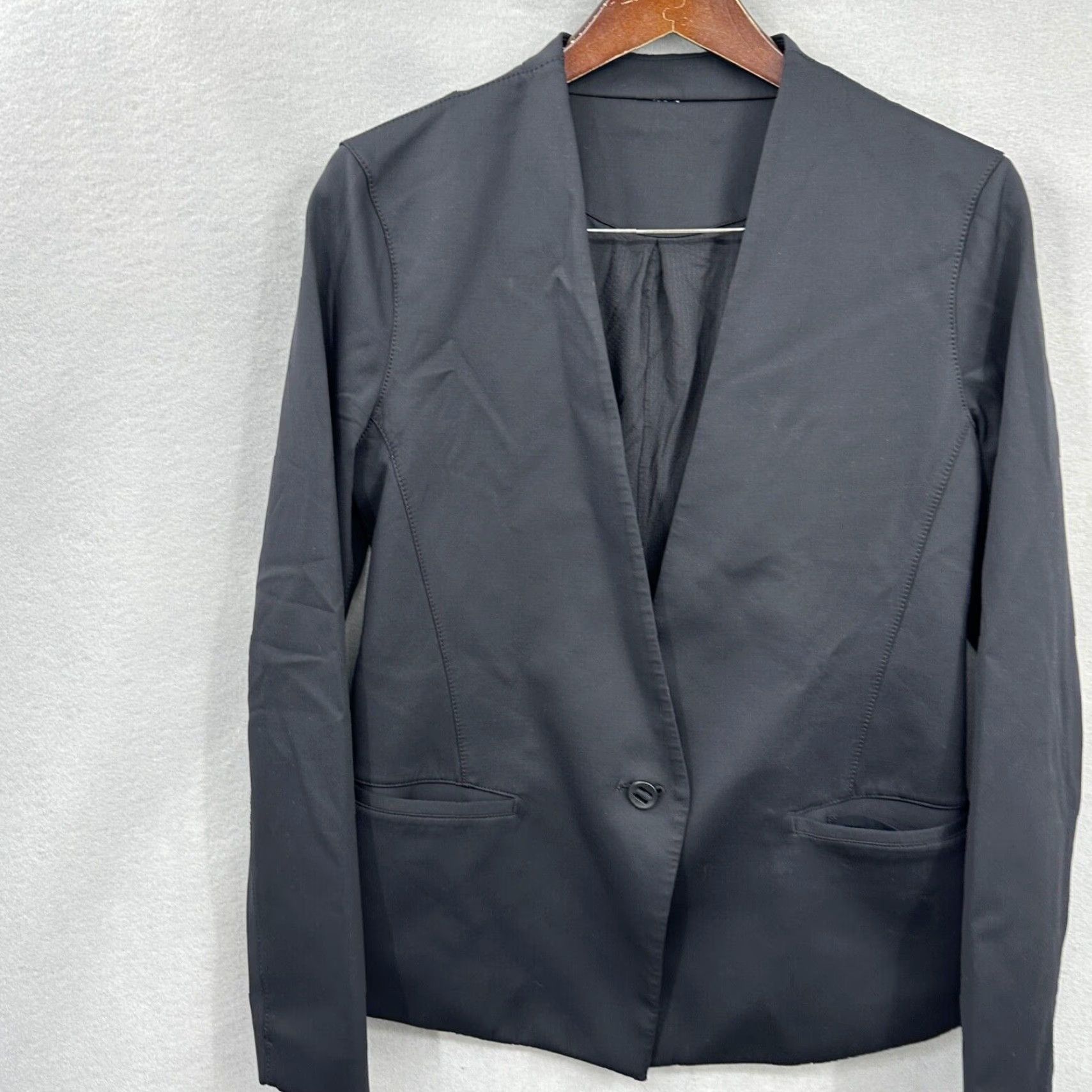Lululemon Lululemon Power Date Blazer Womens Small One Button Stretch Pockets Black READ Size S / US 4 / IT 40 - 2 Thumbnail