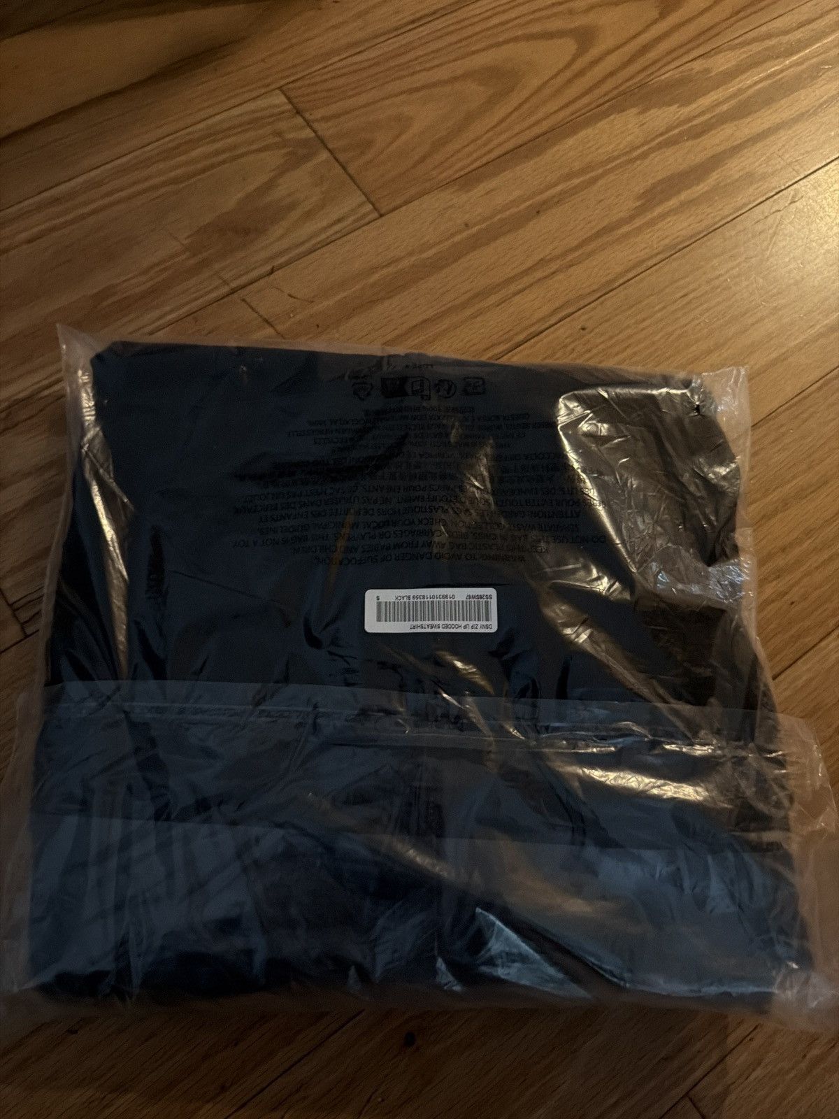 Supreme Supreme dsny black zip up hoodie small Size US S / EU 44-46 / 1 - 3 Thumbnail