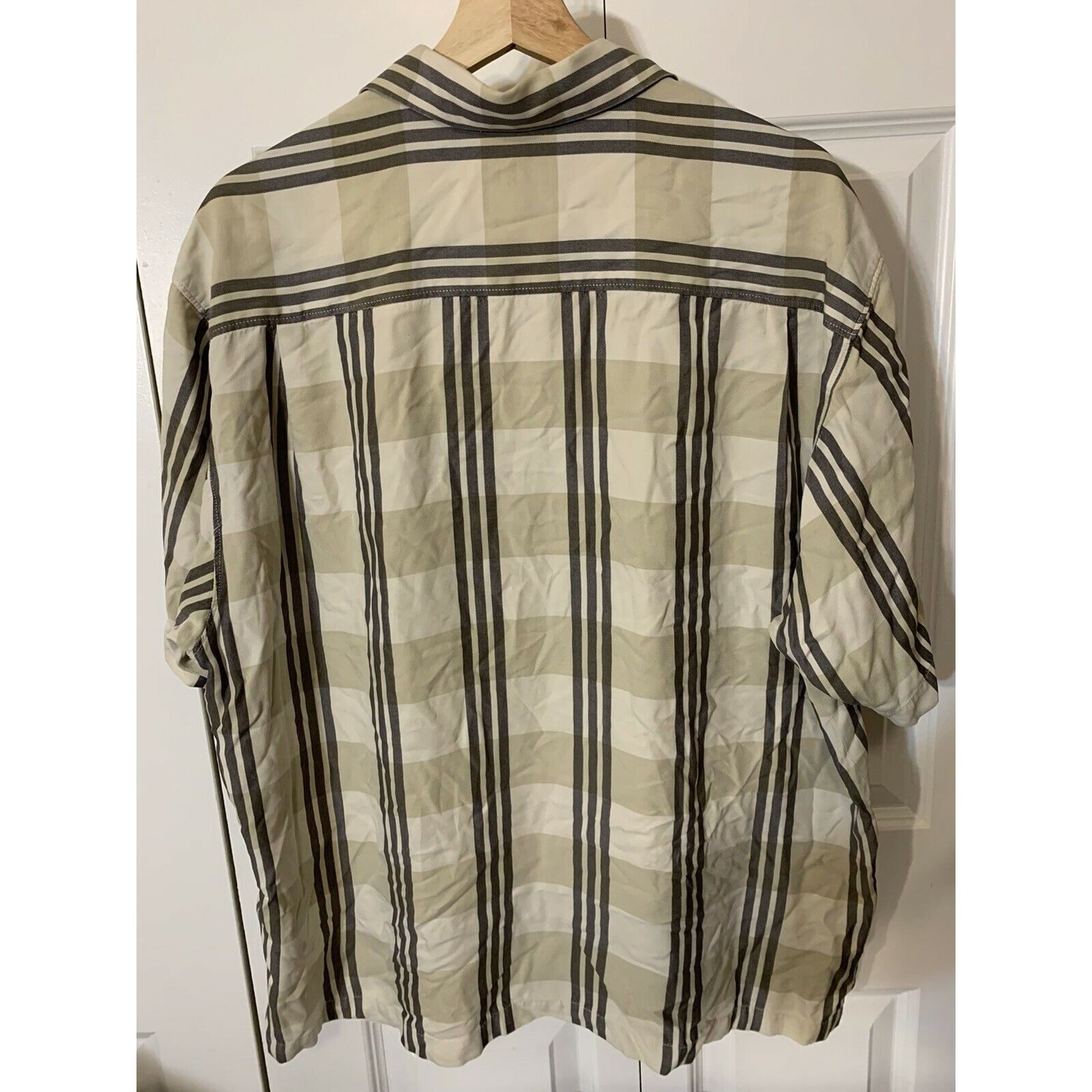 Tommy Bahama TOMMY BAHAMA Mens Sz XL Tan Plaid Silk/Cotton Short Sleeve B Size US XL / EU 56 / 4 - 8 Thumbnail