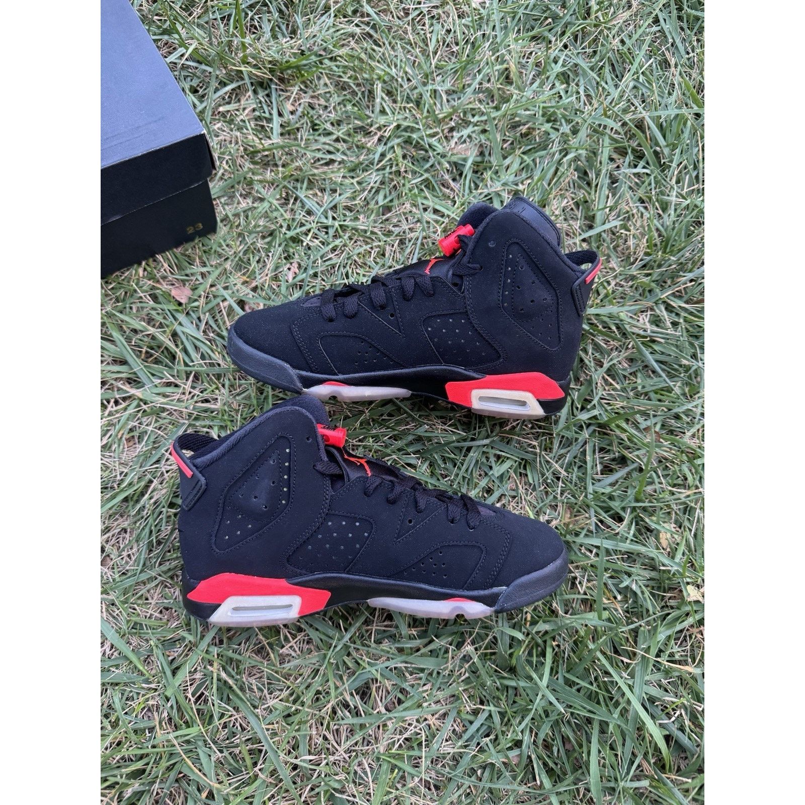 Jordan Brand Jordan 6 Retro Mid Infrared Size 5y / 6.5 Women’s(read desc) Size US 5 / EU 37 - 2 Thumbnail