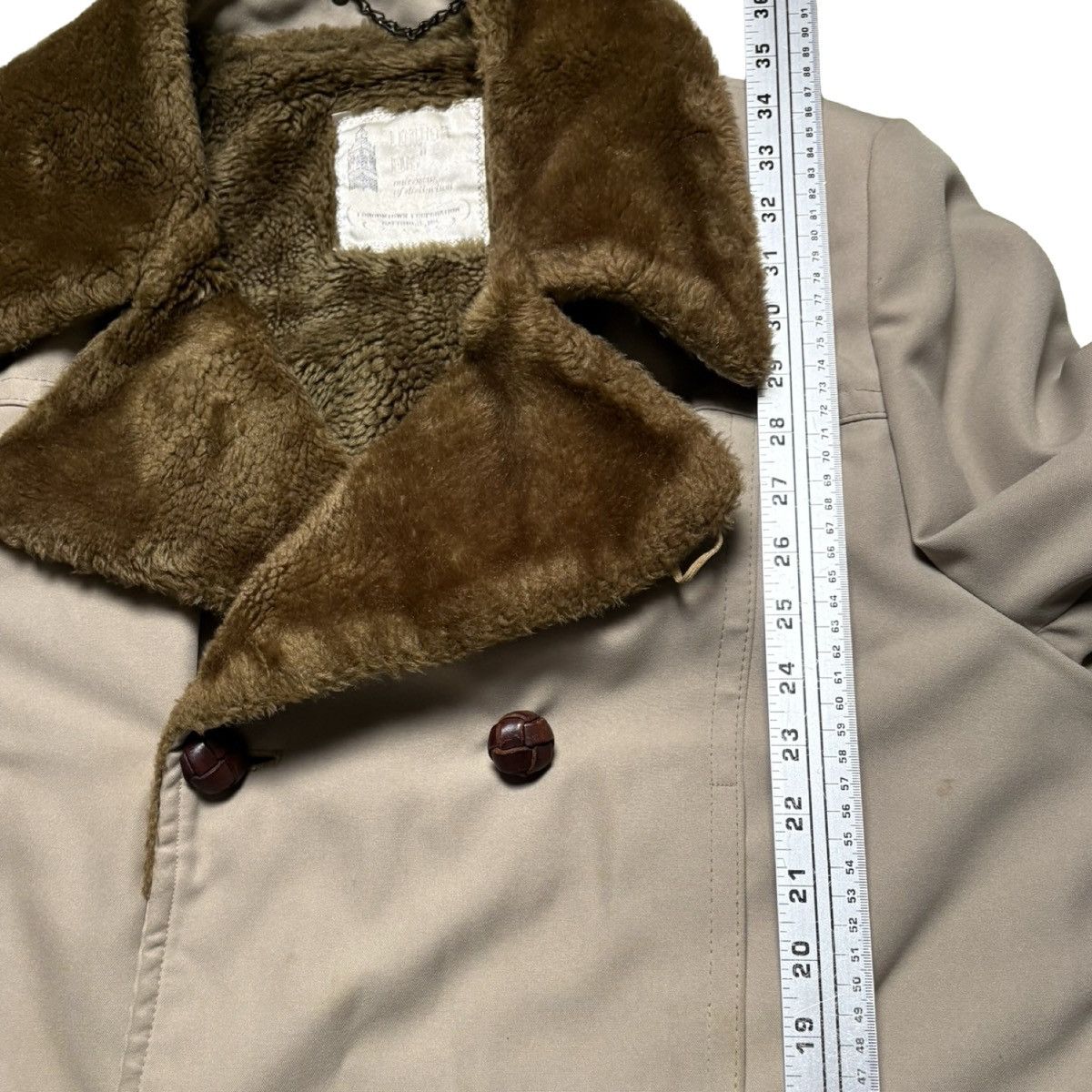 London Fog Vintage London Fog Sherpa Collar Trench Coat Size 40 Reg Size US L / EU 52-54 / 3 - 6 Thumbnail