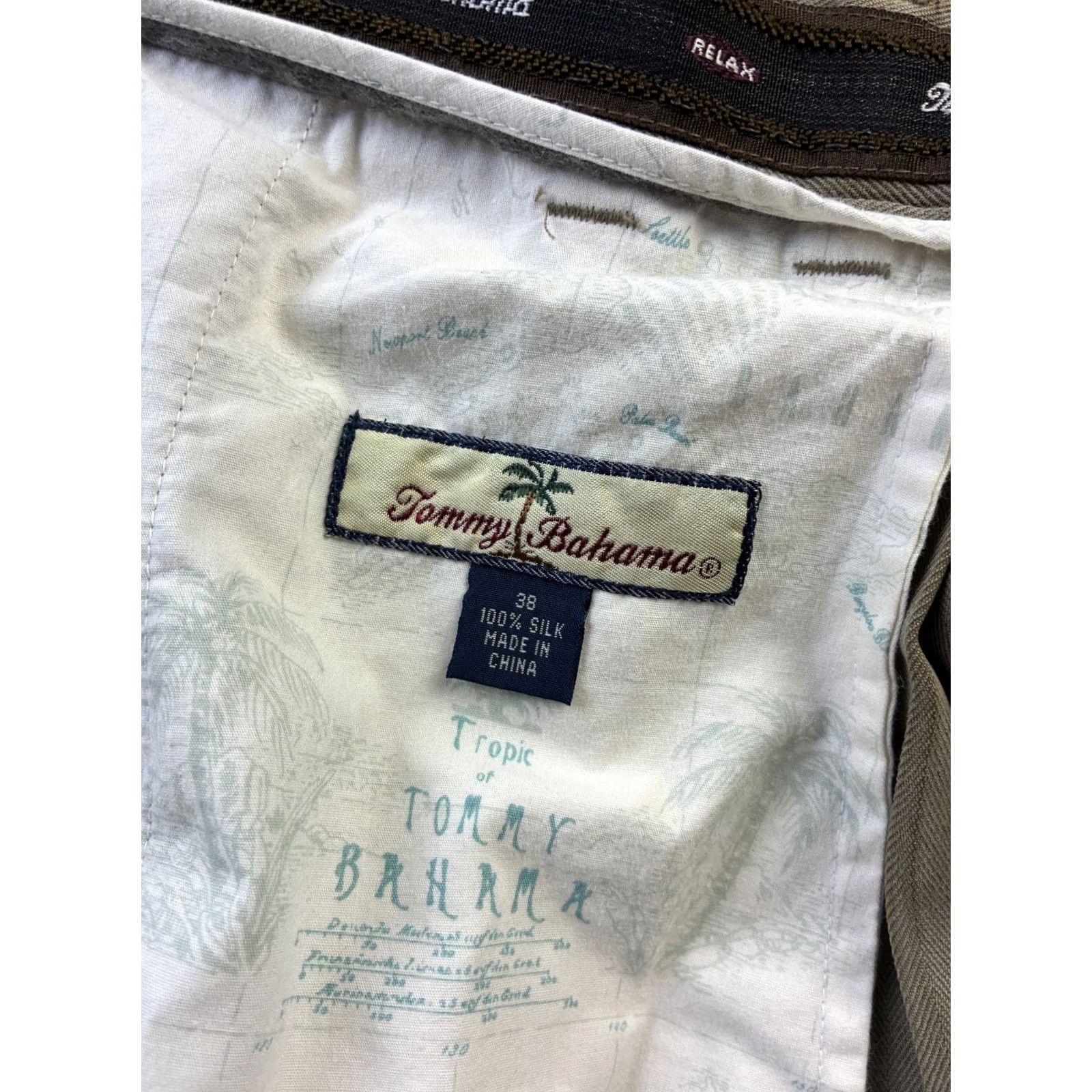 Tommy Bahama Tommy Bahama Pants Mens 38x30 Beige Tan Silk Pleated Chino Slacks Trousers Size US 38 / EU 54 - 5 Thumbnail