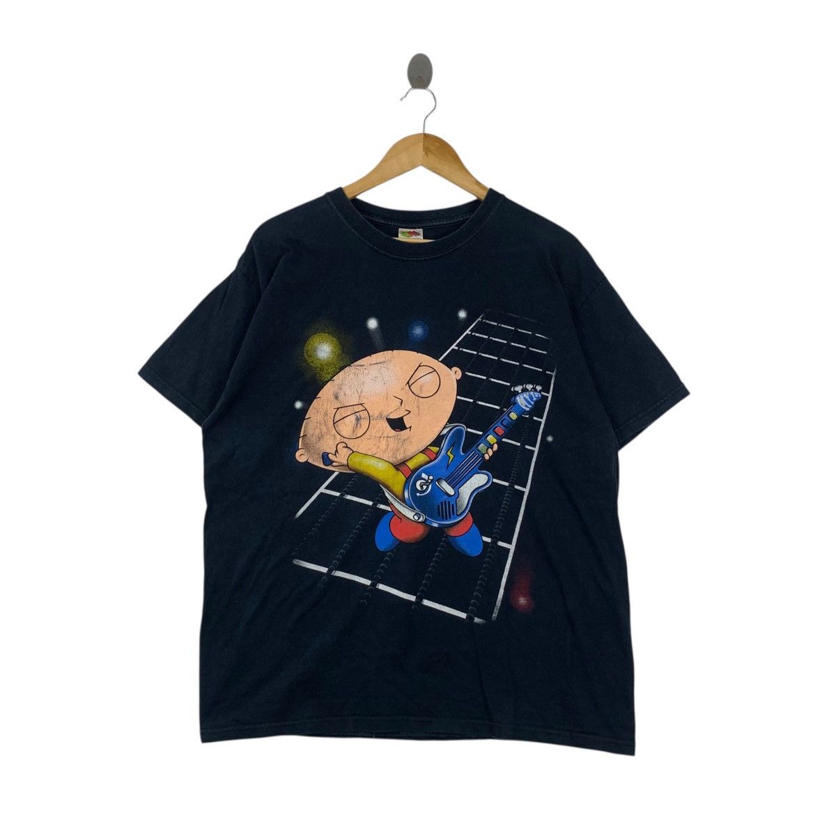 Vintage Vintage FAMILY GUY SERIES Stewie Griffin Guitar Hero Tee Size US XL / EU 56 / 4 - 1 Thumbnail