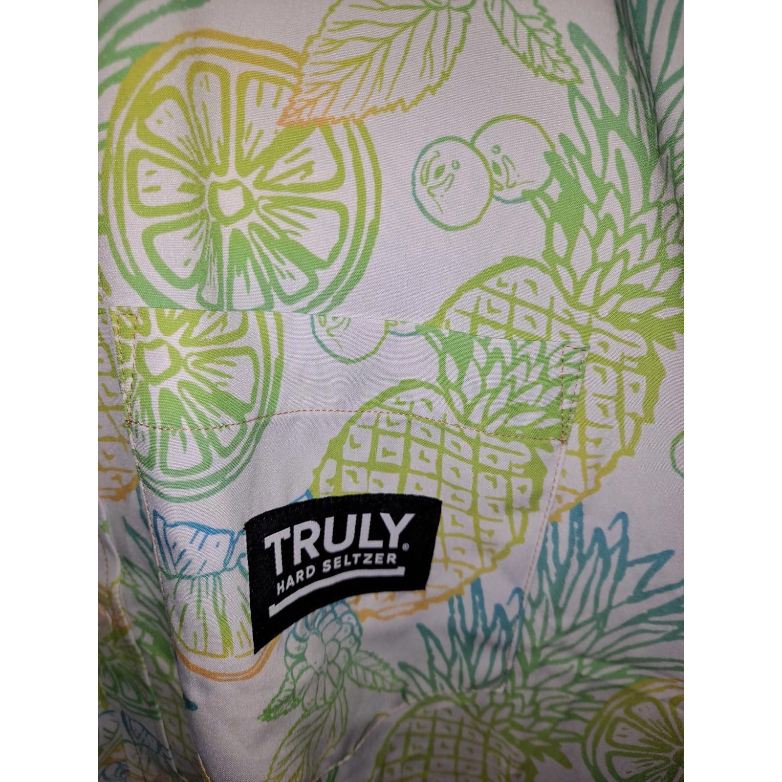 Other New Truly Hard Seltzer Pineapple Button Up Shirt Size Large Size US L / EU 52-54 / 3 - 2 Thumbnail