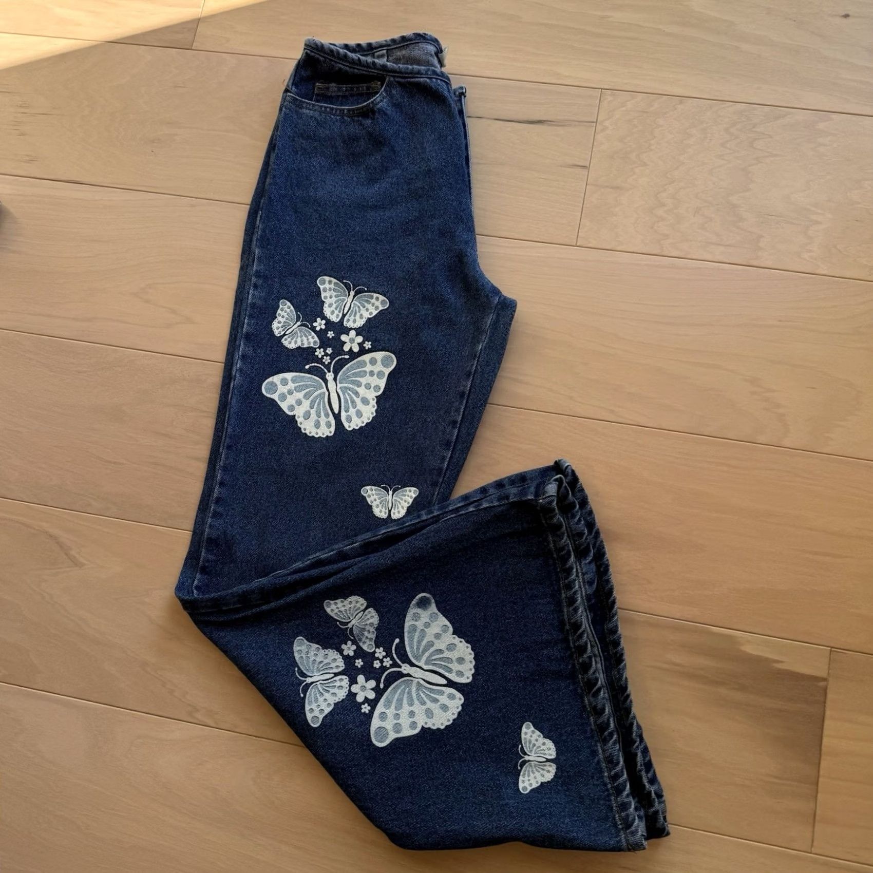 Vintage VINTAGE Joy Flare Jeans 27 Blue Y2K Bell Bottoms Made in USA Butterfly Art Boho Jeans 5-Pocket Womens Medium Blue Size 27" / US 4 / IT 40 - 8 Thumbnail
