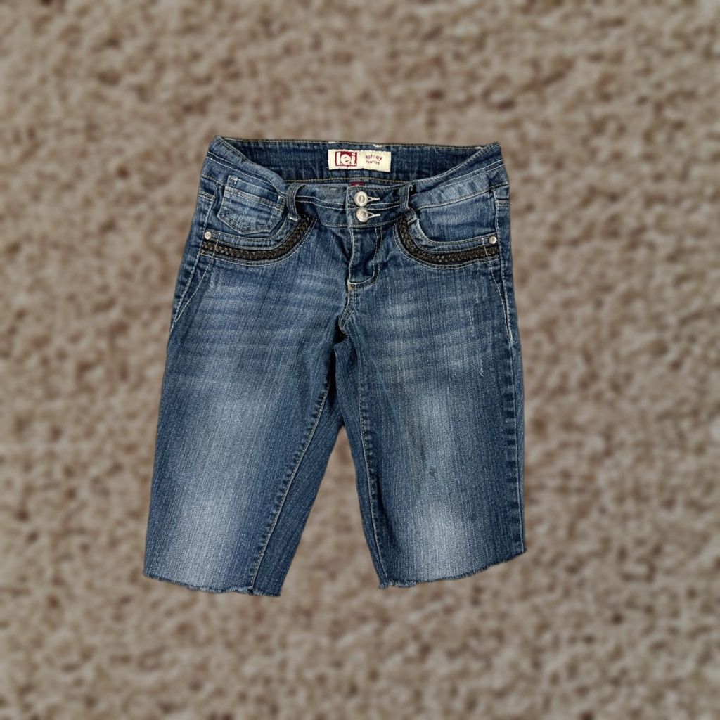 Vintage VINTAGE LEI Shorts Denim Cut-Off Women's 3 25x11 Blue Low Rise 11in Inseam, 5-Pocket, Stretch, Casual Womens Short Size 26" / US 2 / IT 38 - 1 Thumbnail