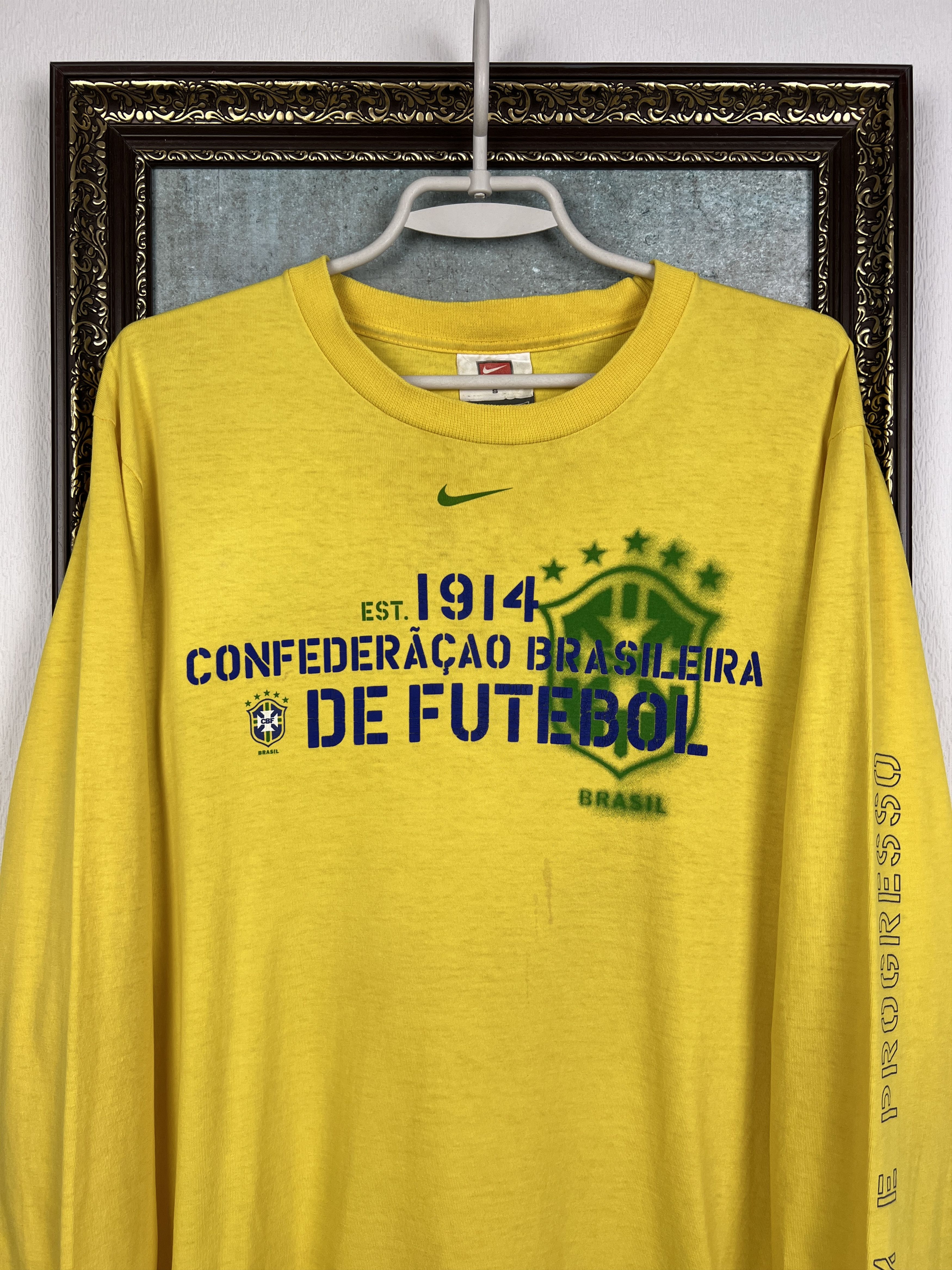 Nike Brazil Football Shirt Soccer Long Sleeve National Jersey Size US S / EU 44-46 / 1 - 2 Thumbnail