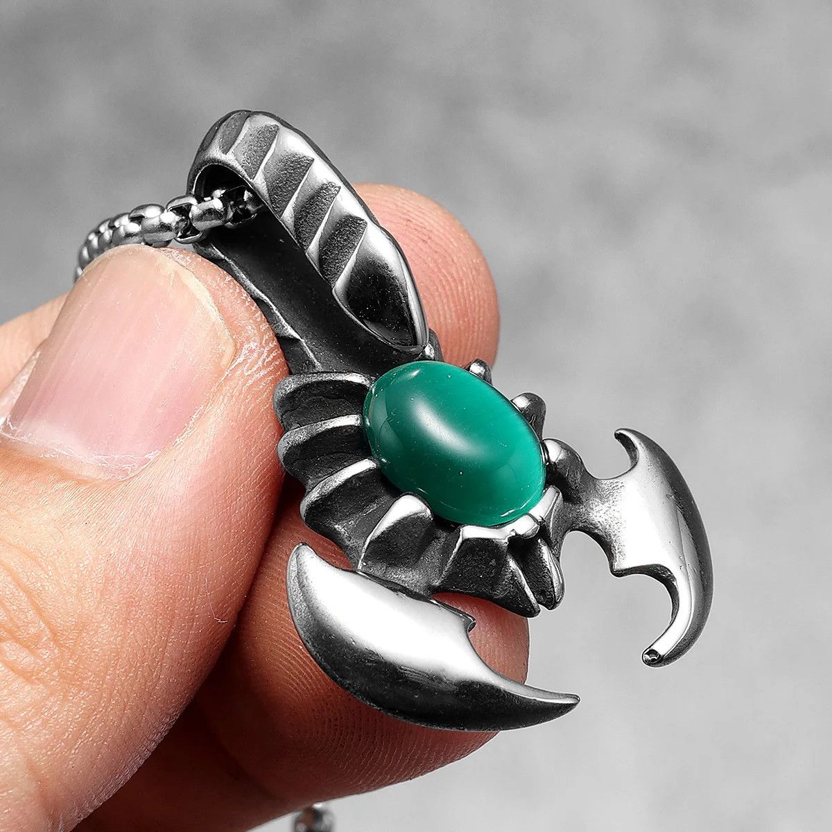 Jewelry Green Gem Scorpion Pendant Necklaces Size ONE SIZE - 2 Thumbnail