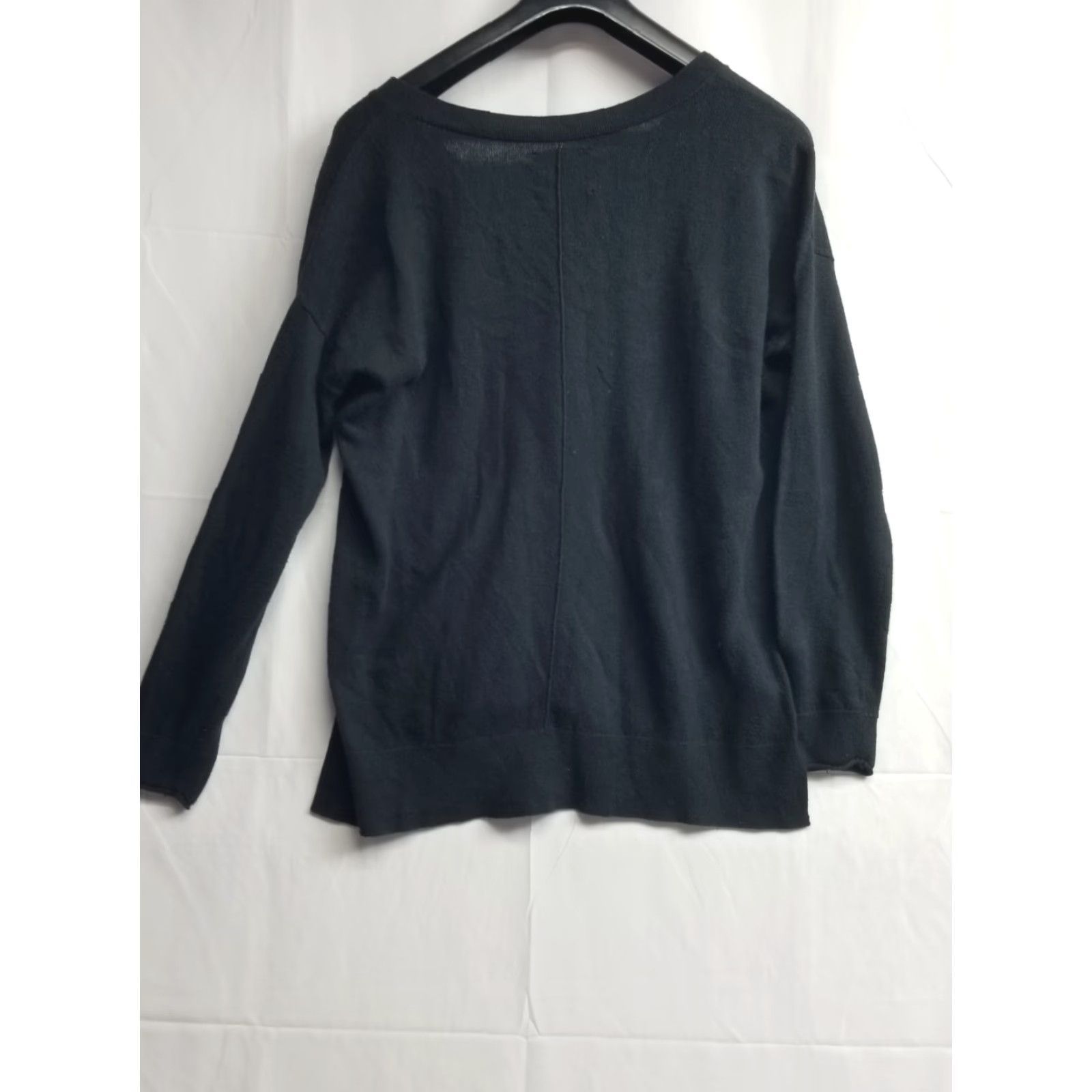 Lucky Brand Lucky Brand Sweater Womens Size Small Black V-Neck Long Sleeve Size L / US 10 / IT 46 - 2 Thumbnail
