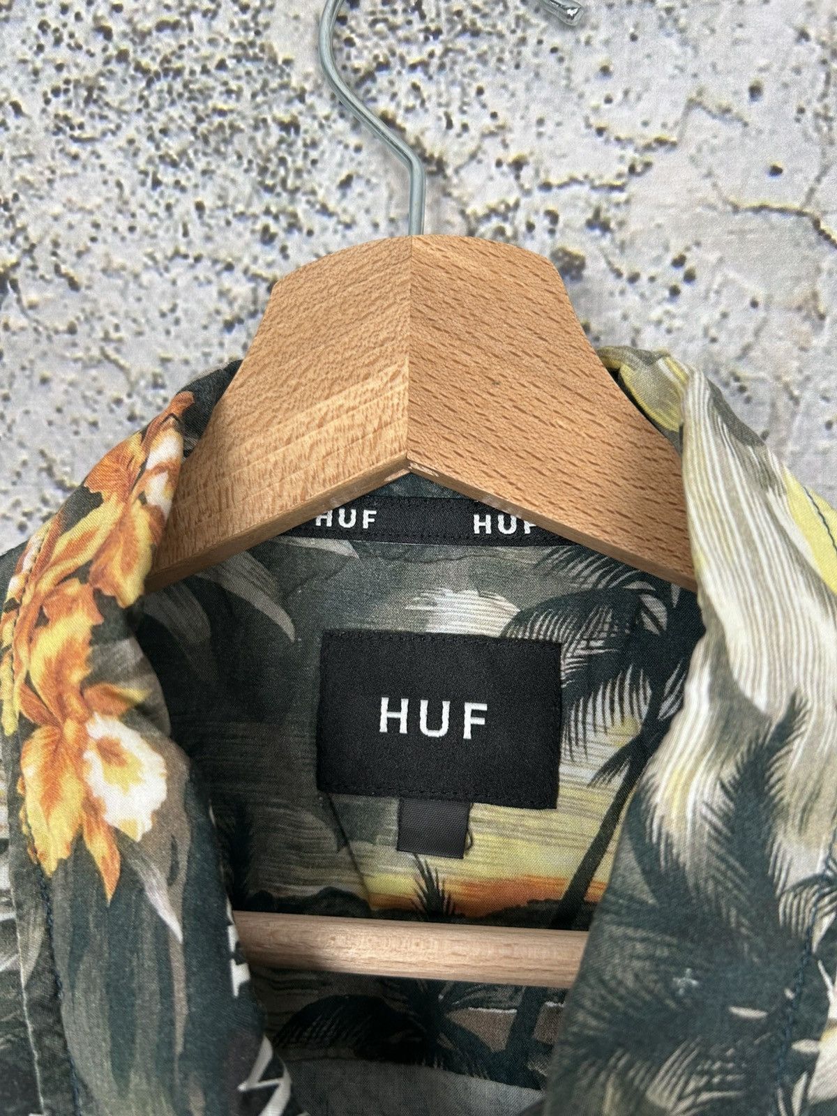 Huf Huf Worldwide Skateboarding Hawaiian Shirt Streetwear Size US M / EU 48-50 / 2 - 5 Thumbnail
