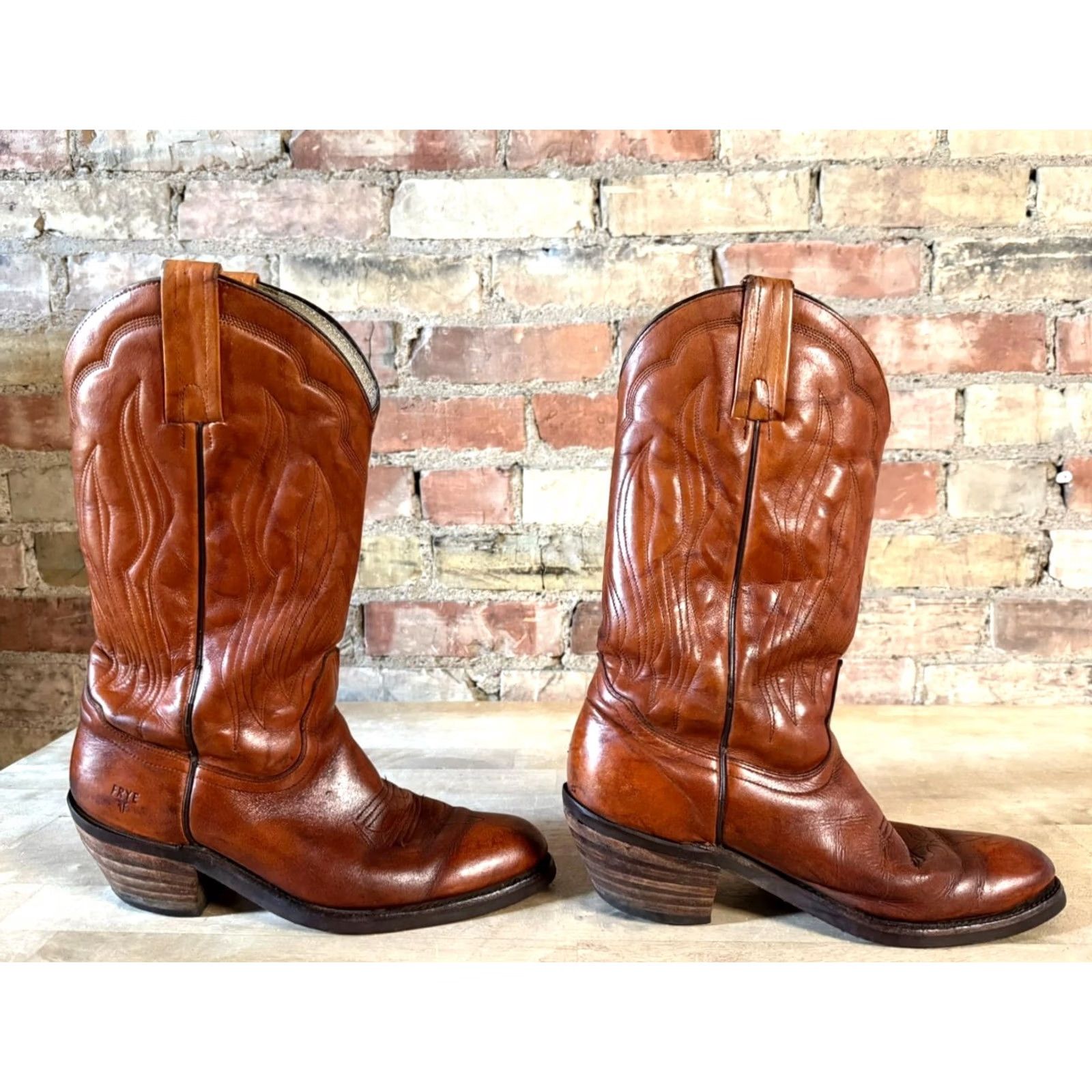 Frye VINTAGE Frye Boots Embroidered Brown Leather Cowboy Boots - Size 9D Women Western Embroidered Frye Block Heel Cowboy Women Brown Size 9D US Shoe Size US 9 / IT 39 - 5 Thumbnail