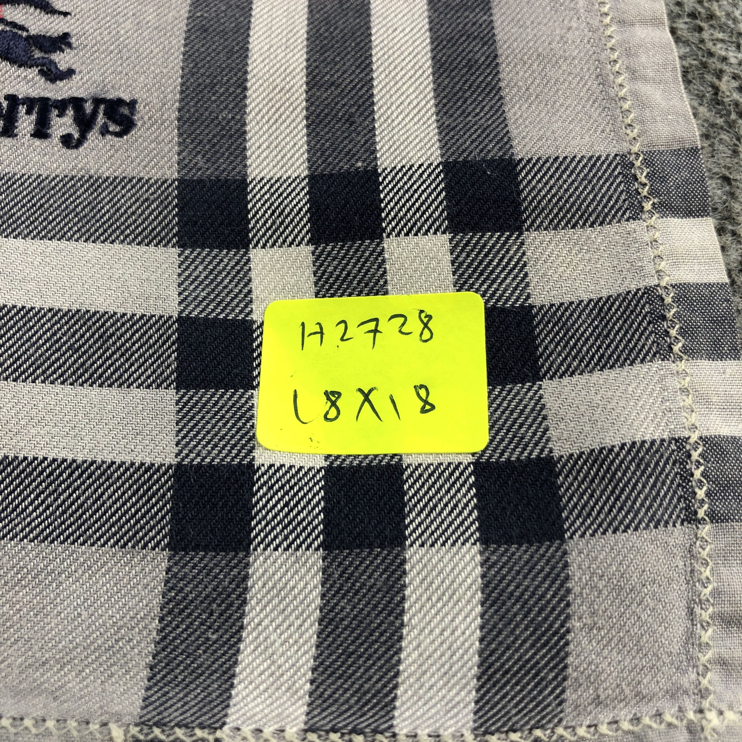 Burberry Burberry Nova Check Handkerchief Neckerchief Bandana H2728 Size ONE SIZE - 5 Thumbnail