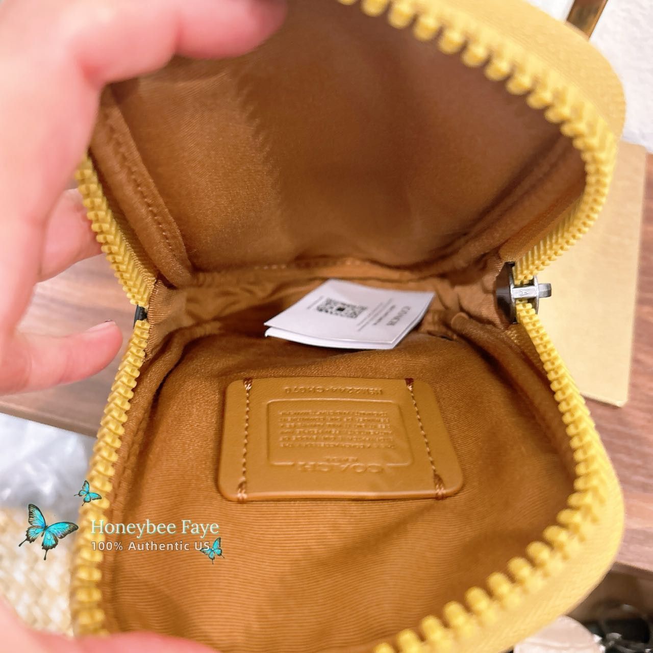 Coach Multifunction Phone Pack In Colorblock CH070 Size ONE SIZE - 6 Thumbnail