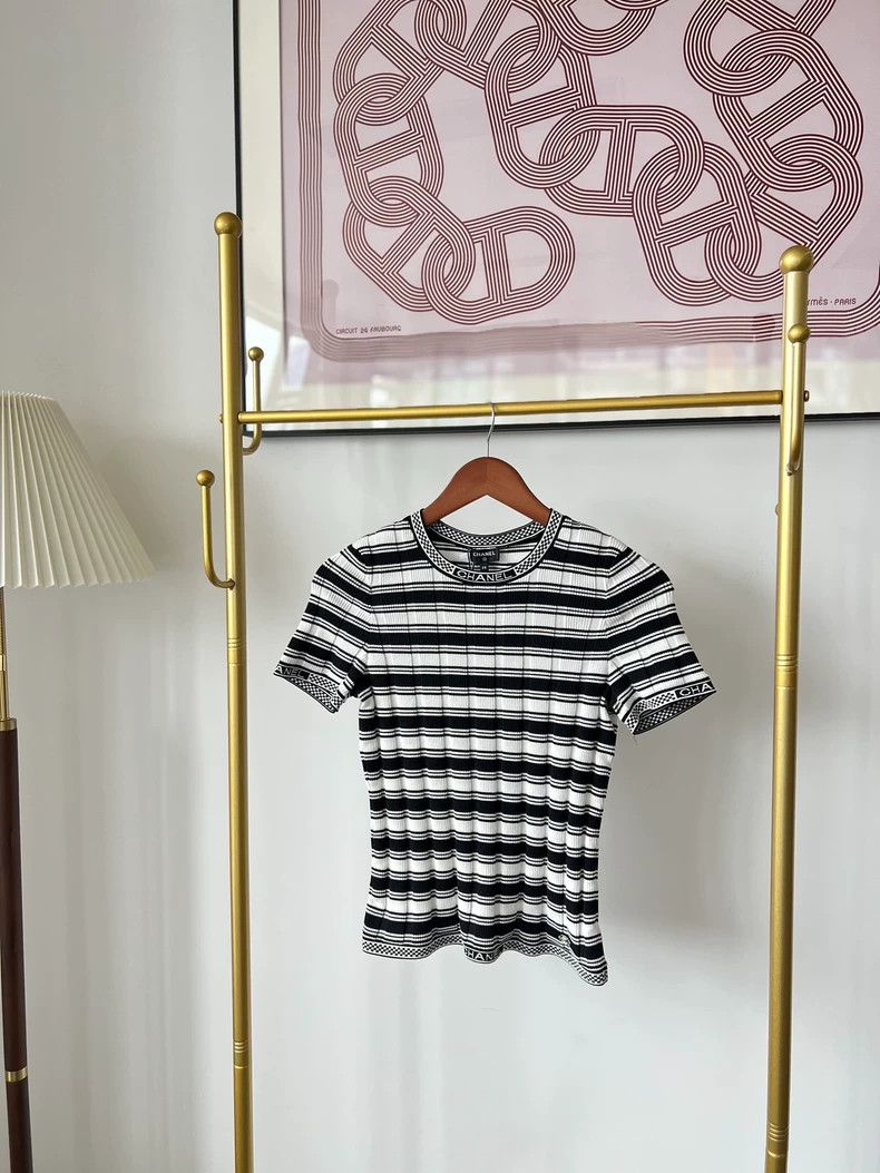 Chanel Chanel Color-blocked striped cotton round-neck short-sleev Size XS / US 0-2 / IT 36-38 - 1 Thumbnail