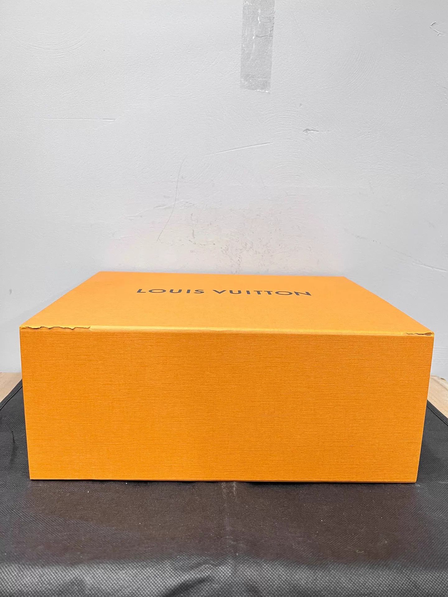 Louis Vuitton LV Trainer Maxi Black White 8/42 Mint Worn 2x Box Size US 9 / EU 42 - 9 Thumbnail