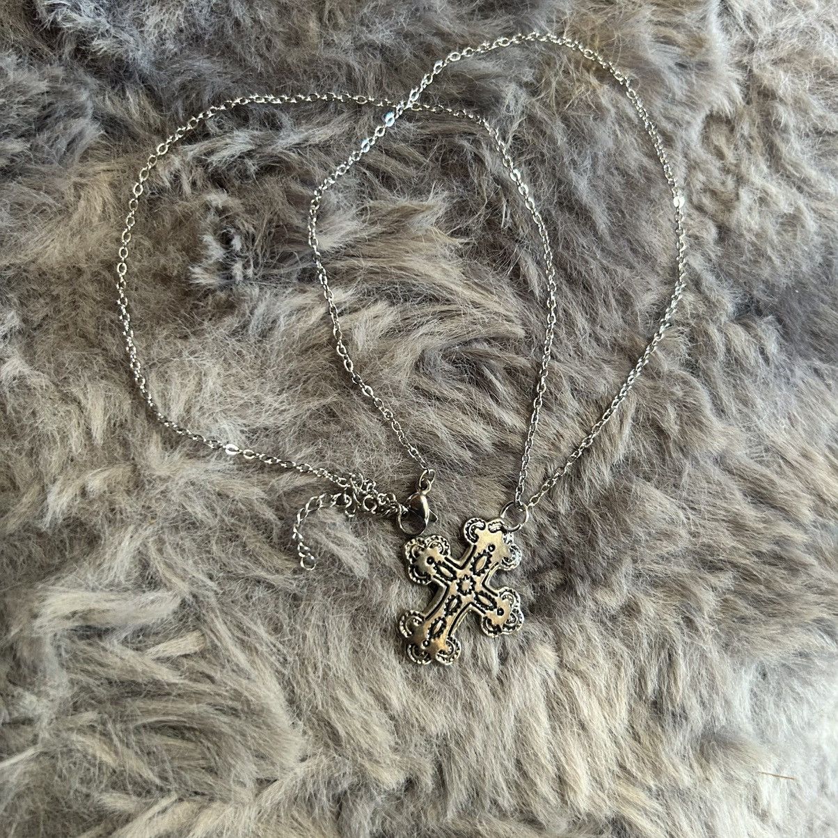 Handmade Handcrafted vintage aluminum filigree silver cross necklace Size ONE SIZE - 7 Thumbnail