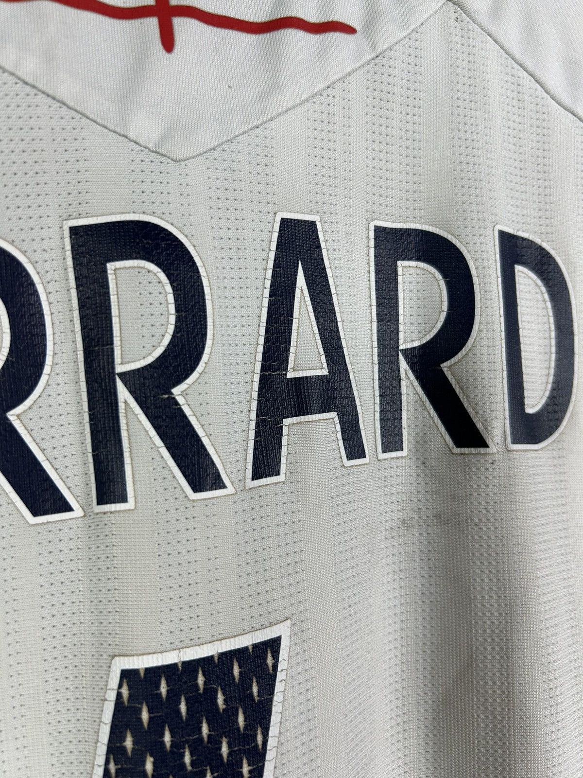 Umbro 4 Gerrard England National Team 2007/09 Home Jersey Umbro Size US S / EU 44-46 / 1 - 16 Thumbnail