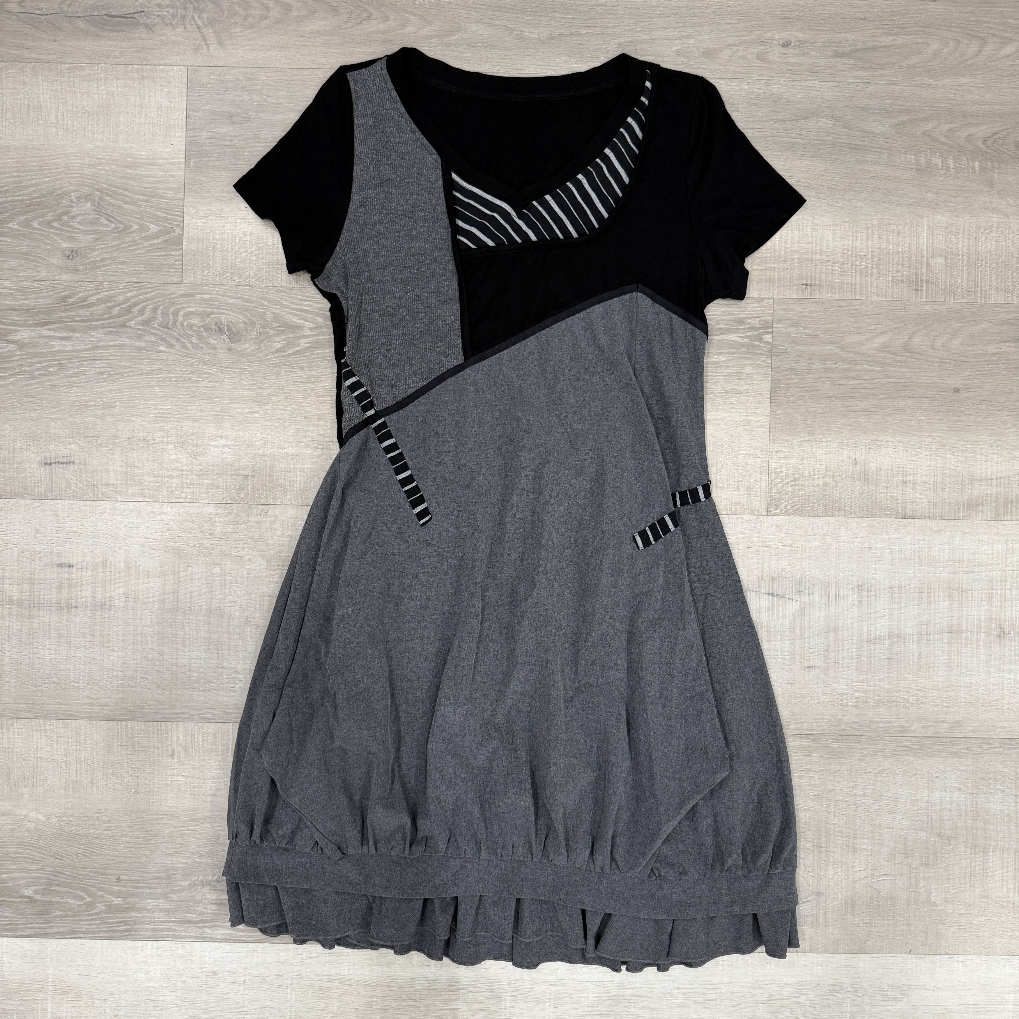 Other Asymmetrical Design Layered Bubble Dress Size L / US 10 / IT 46 - 1 Thumbnail