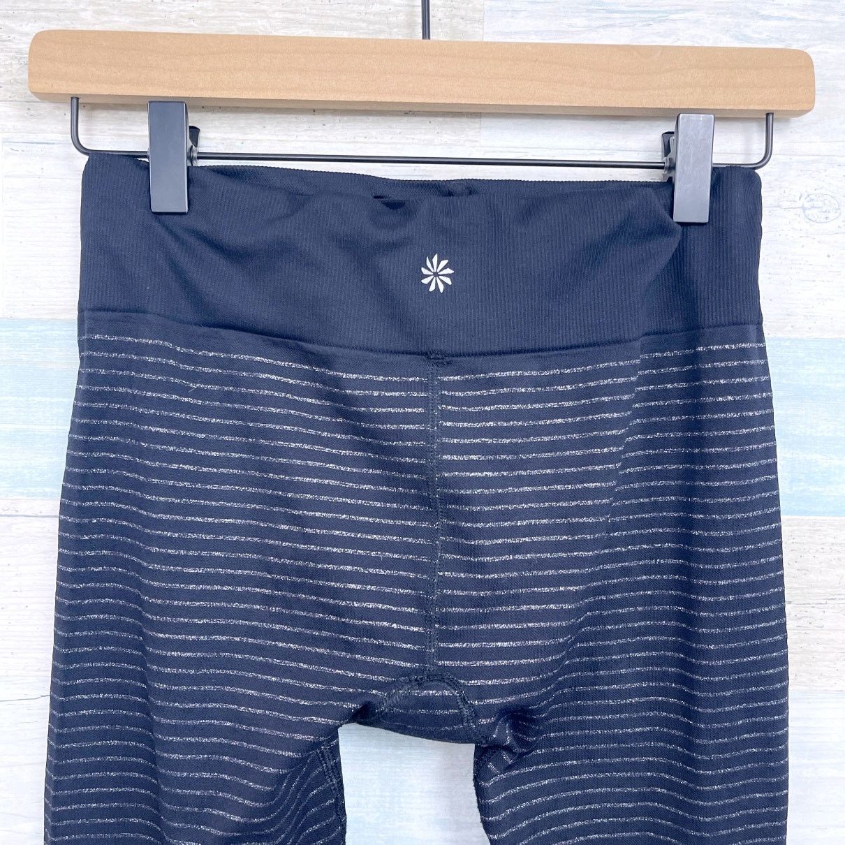 Athleta Athleta Shimmer Stripe Activewear Leggings Black Gray Yoga M Size 27" / US 4 / IT 40 - 4 Thumbnail