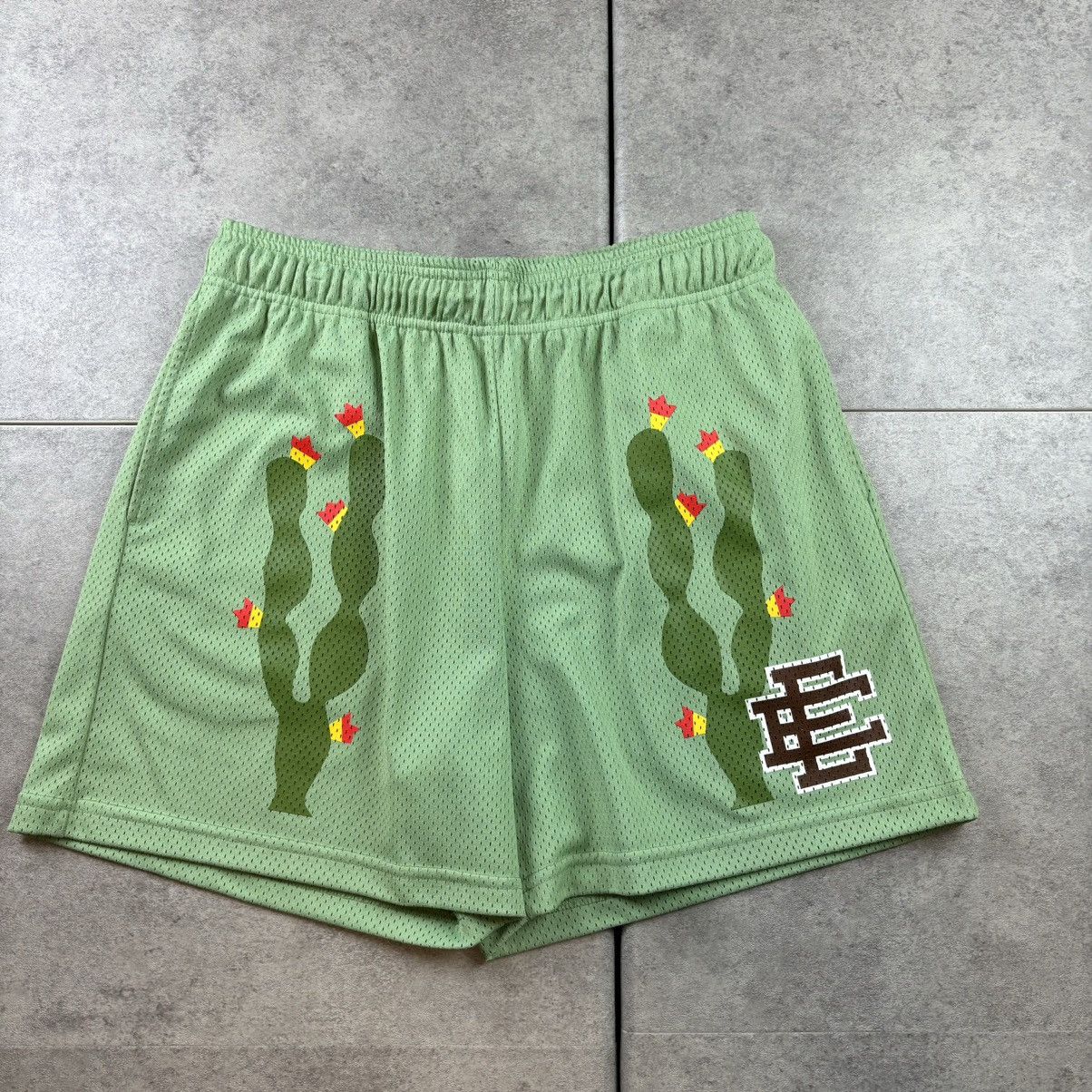 Eric Emanuel Eric Emanuel EE Basic Shorts 'Cactus Green’ Size US 30 / EU 46 - 1 Thumbnail