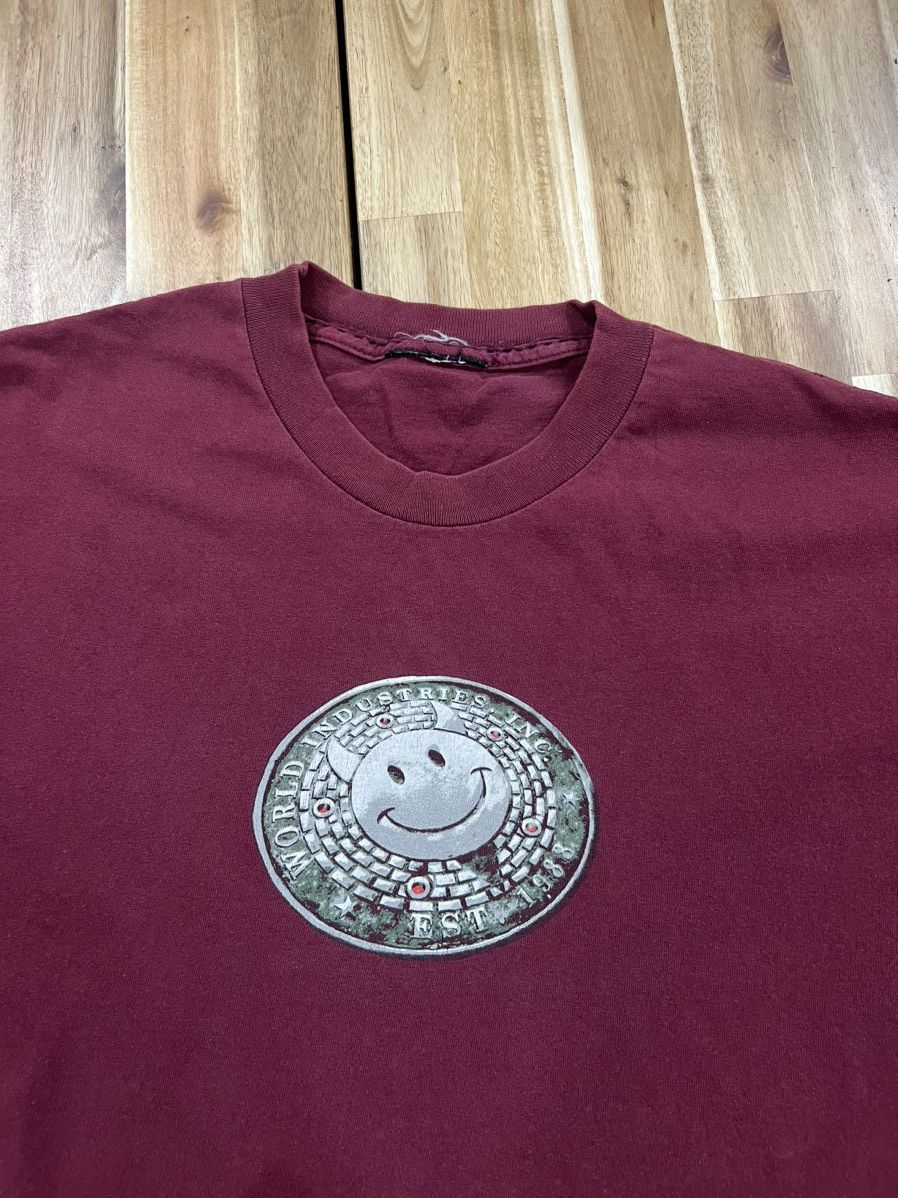 Vintage Vintage Wolrd Industries Tees Shirts Size US L / EU 52-54 / 3 - 2 Thumbnail