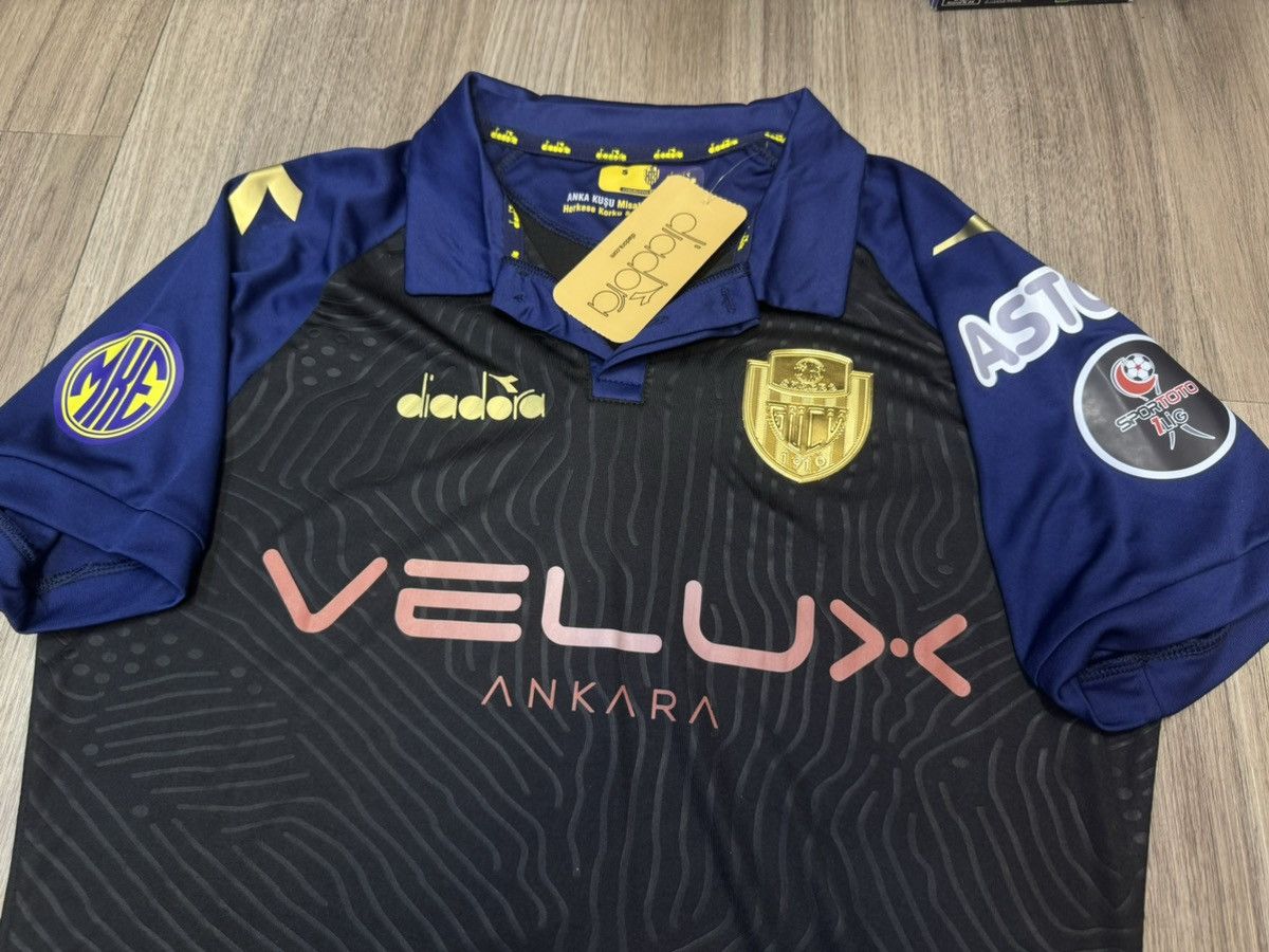 Diadora MKE Ankaragücü 21/22 fourth away jersey (Bnwt) Size US S / EU 44-46 / 1 - 3 Thumbnail