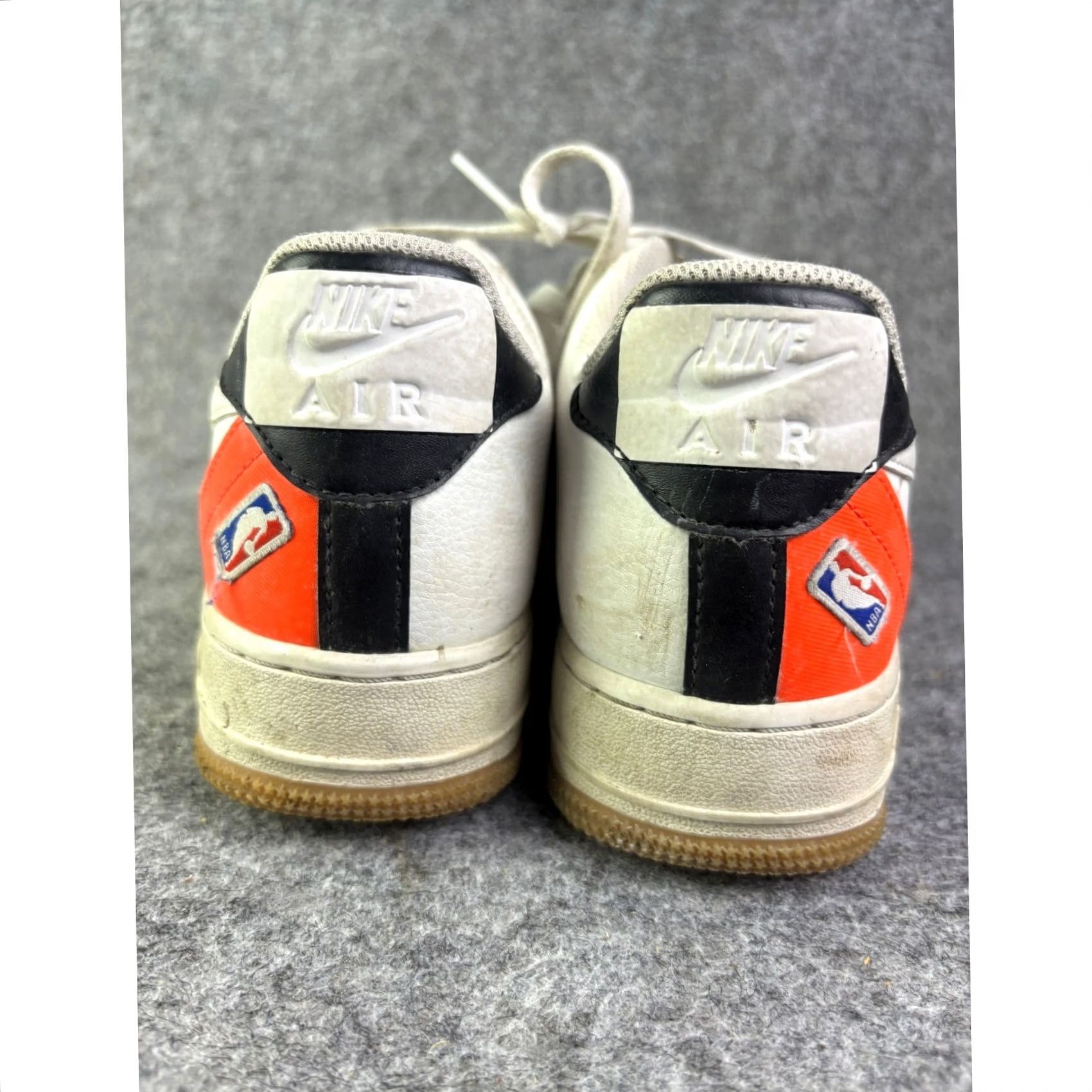 Nike Nike Air Force 1 07 LV8 NBA Mens 8.5 White Red Black Gum CT2298-101 Size US 8 / EU 41 - 5 Thumbnail