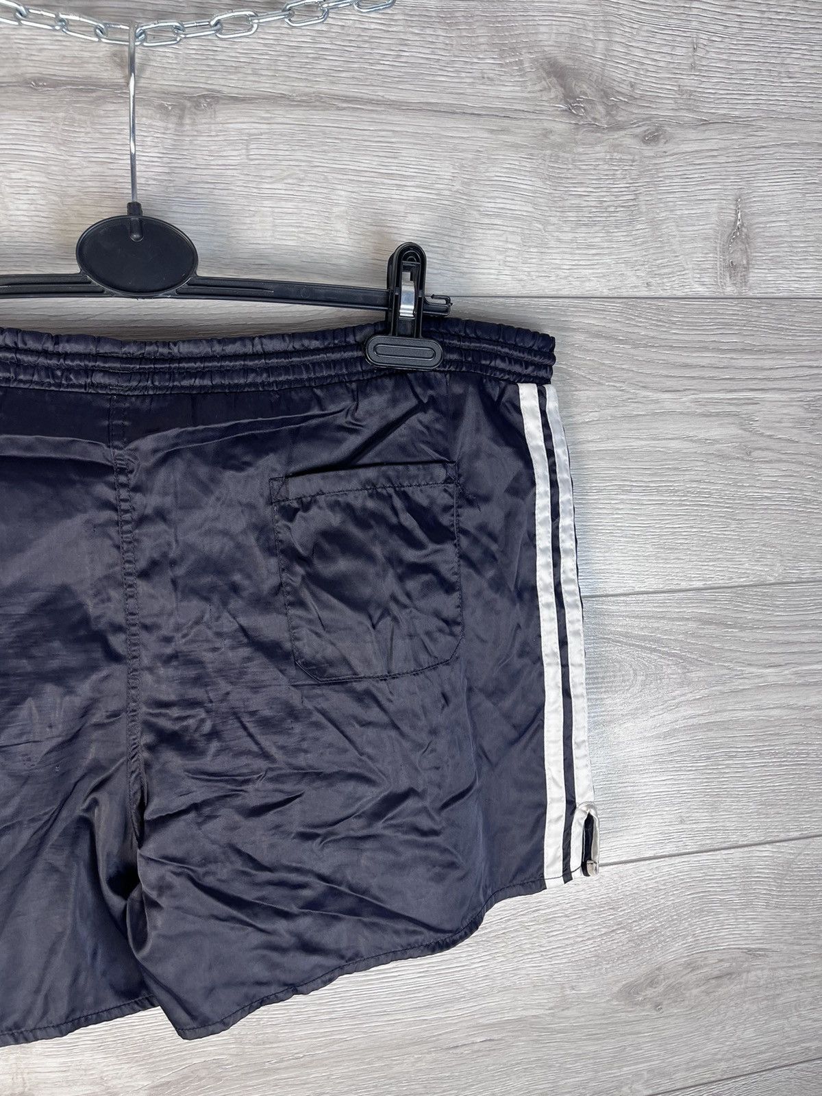 Vintage Vintage short Adidas Germany size M very rare 1990s nylone Size US 32 / EU 48 - 11 Thumbnail