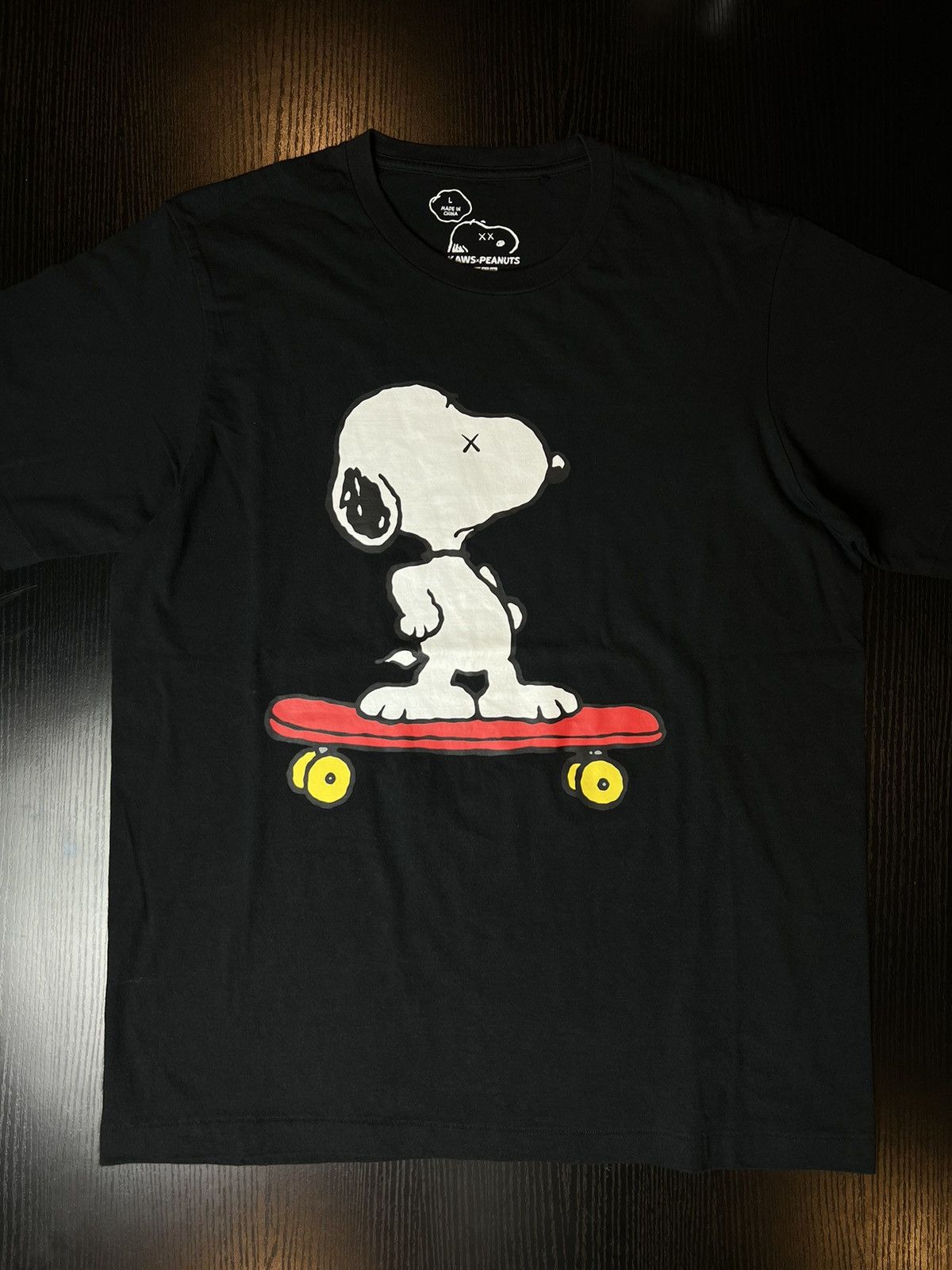 Kaws × Uniqlo Kaws x Uniqlo x Peanuts Size US L / EU 52-54 / 3 - 2 Thumbnail