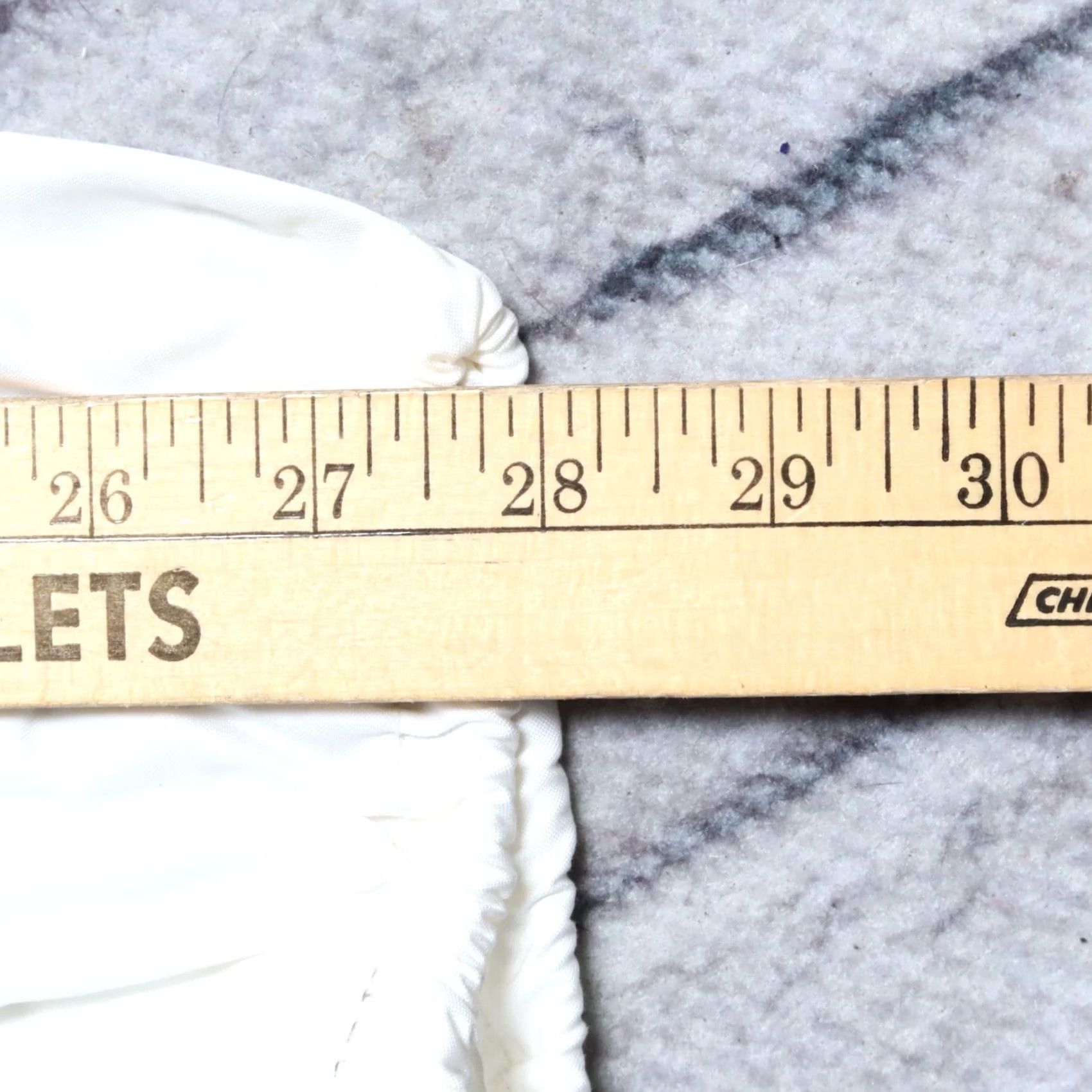 Vintage Vintage US Army Snow Parka Military Jacket M White Vanderbilt Shirt Co Size US M / EU 48-50 / 2 - 7 Thumbnail