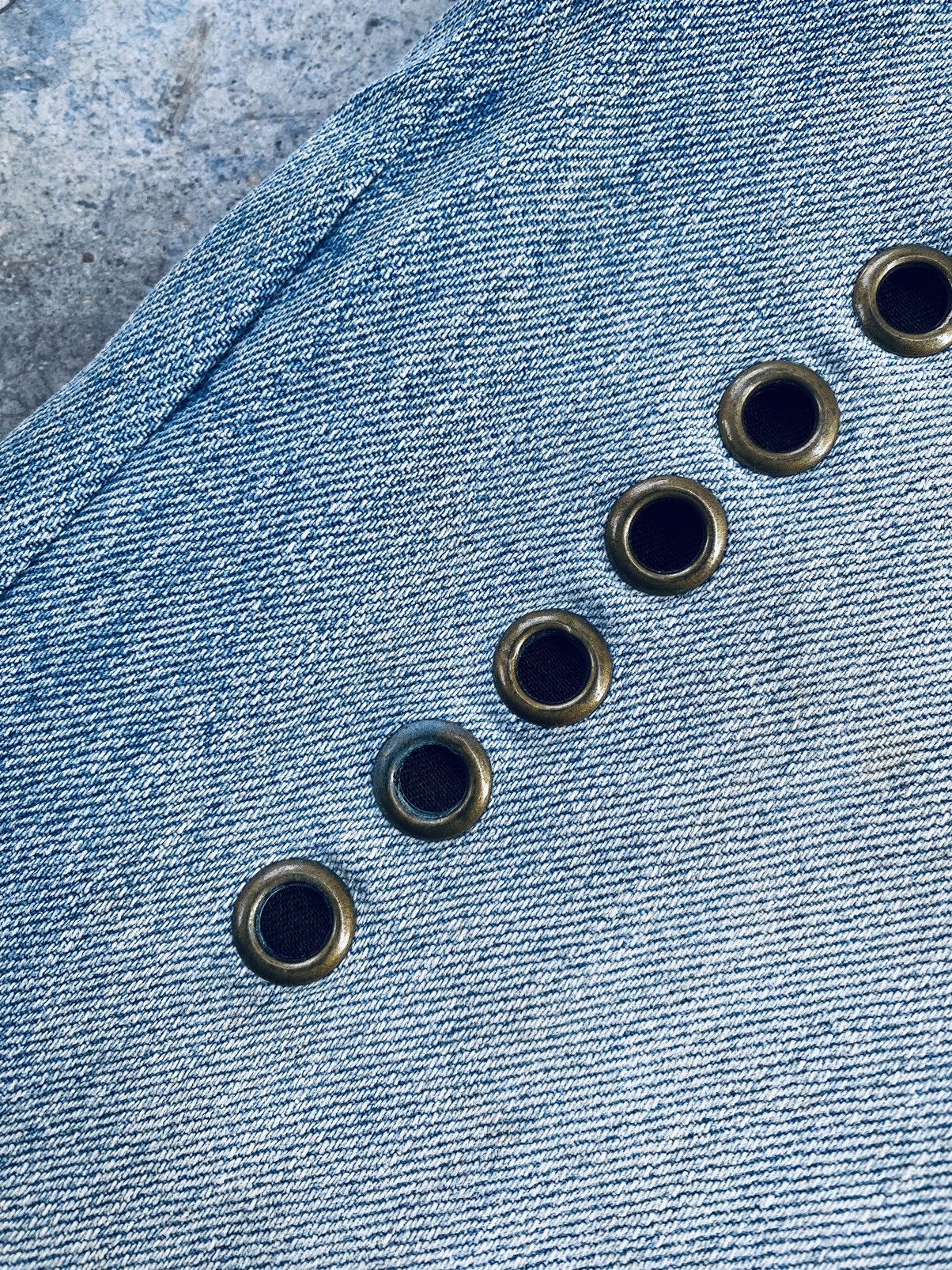 Japanese Brand Vintage Daily News Eyelet Distressed Denim Pants Size US 30 / EU 46 - 11 Thumbnail