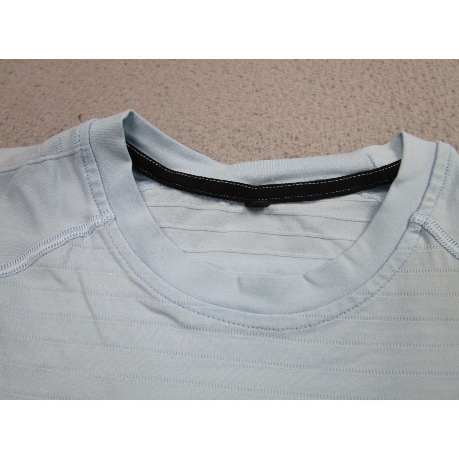 Vintage ALPHALETE Blue Graphic Print Muscle Compression T-Shirt Adult M Lightweight Mens Size US M / EU 48-50 / 2 - 3 Thumbnail