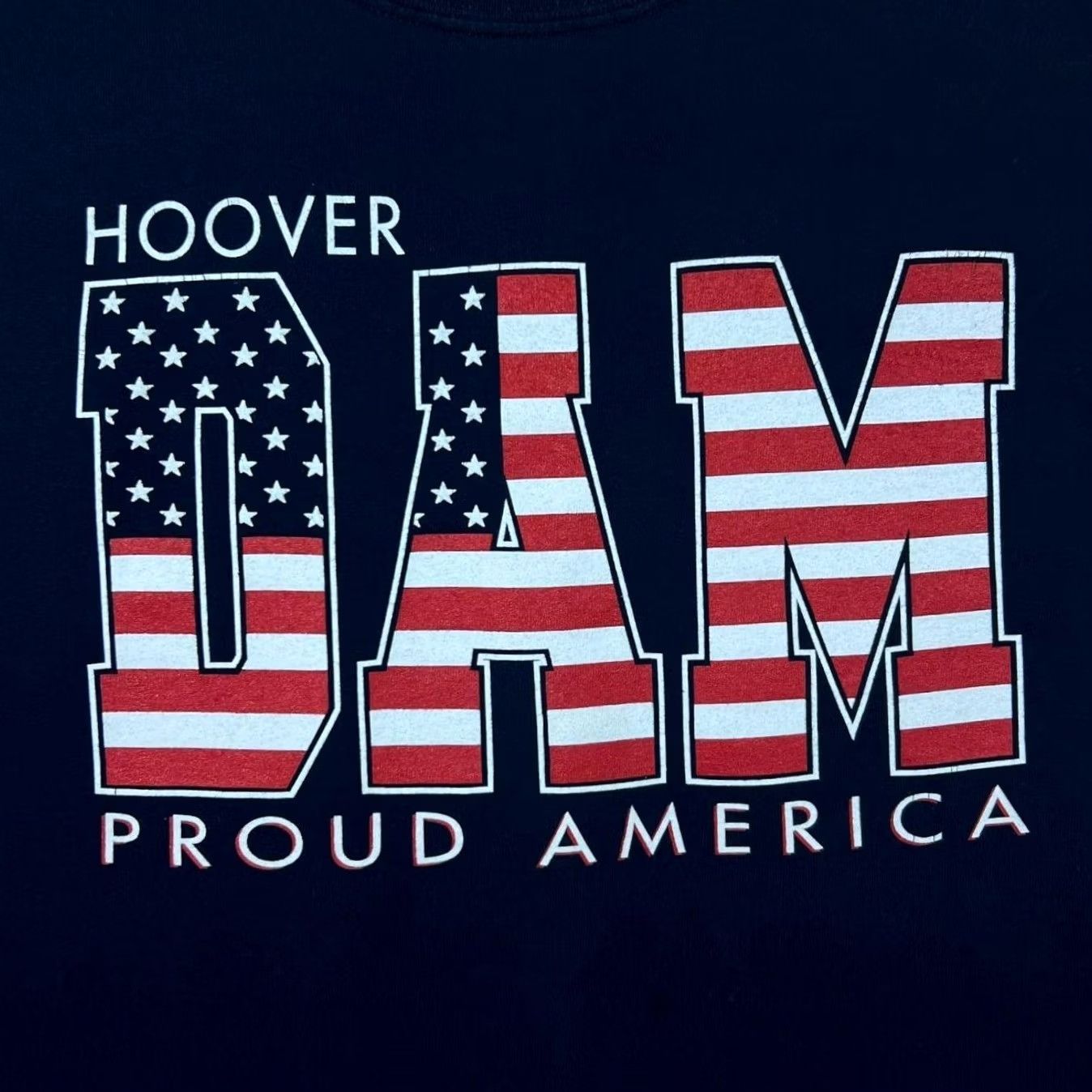 Gildan Vintage Hoover Dam "Proud America" USA Tourist Graphic Navy Blue T-Shirt XL Size US XL / EU 56 / 4 - 4 Thumbnail