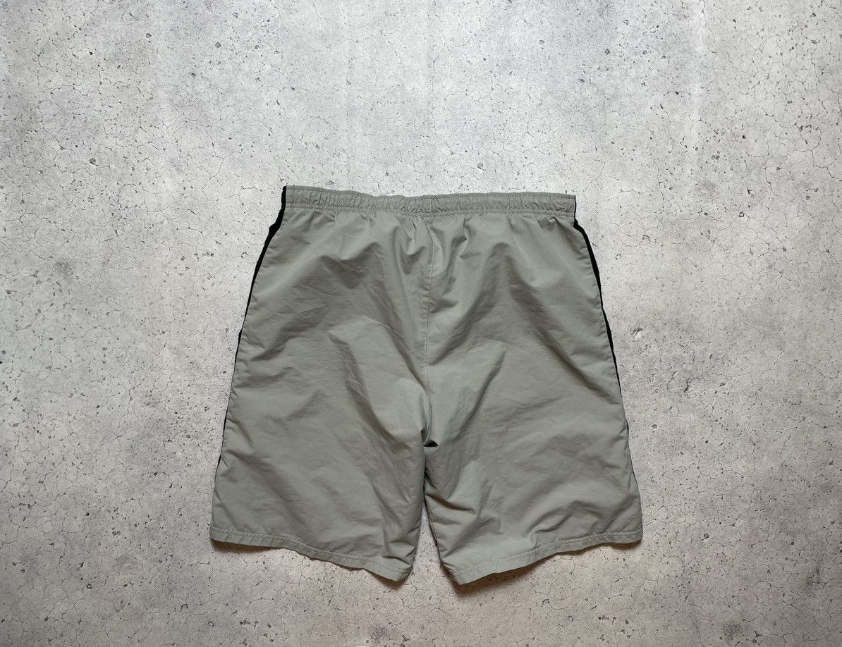 Nike × Vintage Nylon Vintage Nike Swoosh Logo Drill Shorts Y2K Size US 38 / EU 54 - 2 Thumbnail