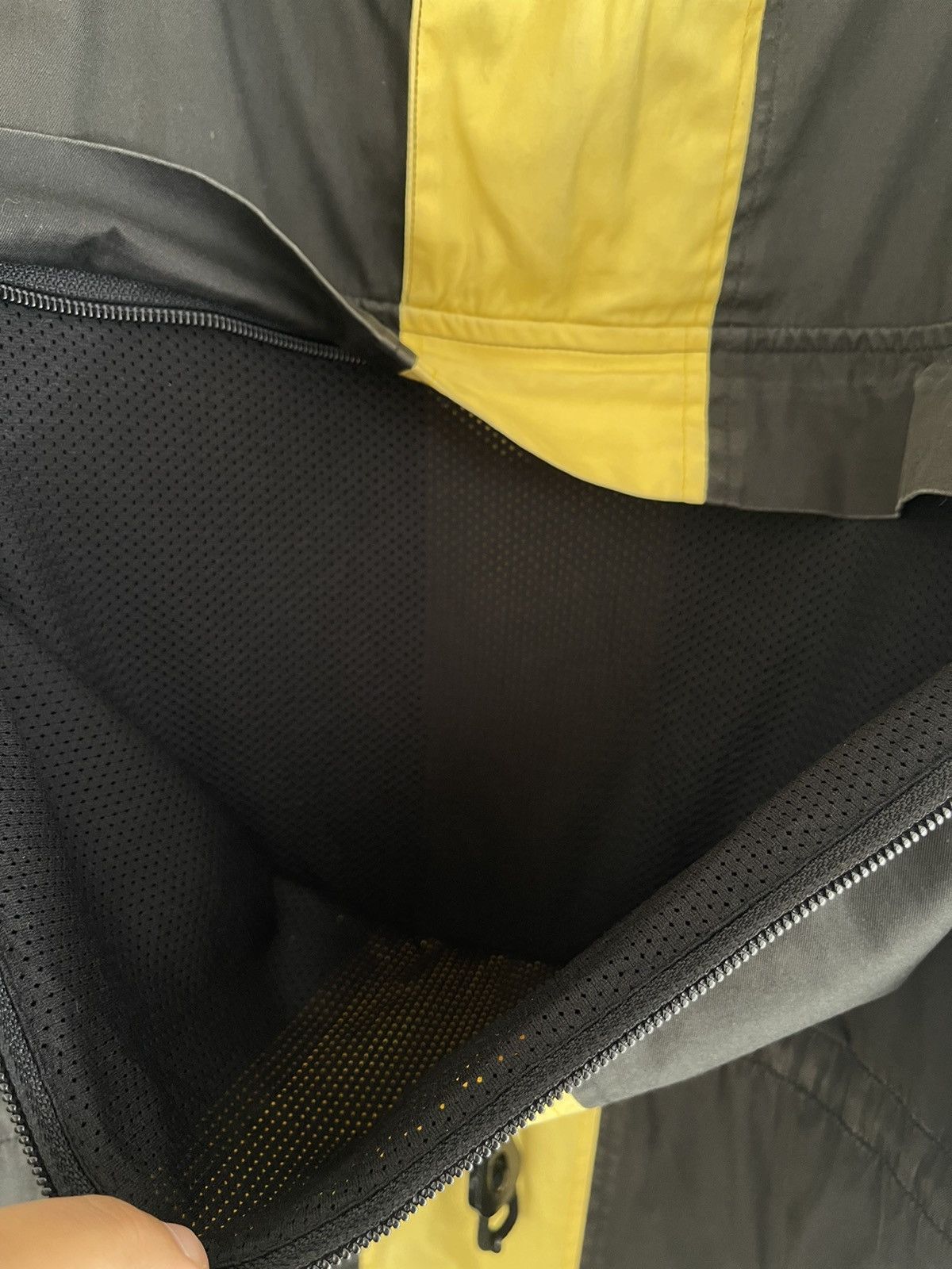 General Research 1998 General Research Anorak Parka “Parasite” Yellow Line Size US L / EU 52-54 / 3 - 15 Thumbnail
