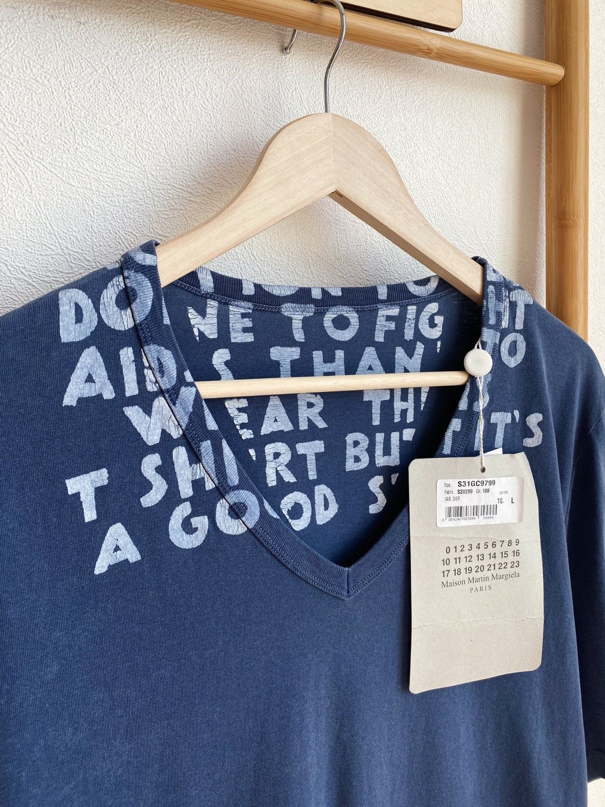 Maison Margiela MAISON MARTIN MARGIELA AIDS garment dyed v- neck t-shirt Size US L / EU 52-54 / 3 - 7 Thumbnail